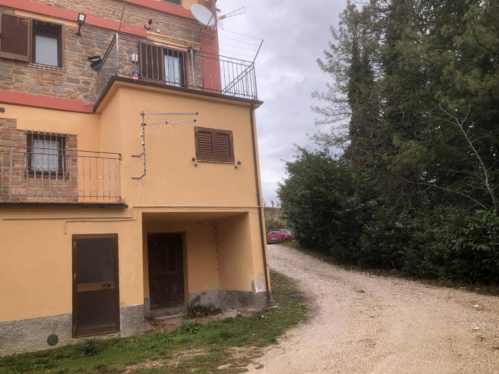 Appartamento in vendita a Amandola, Collinare