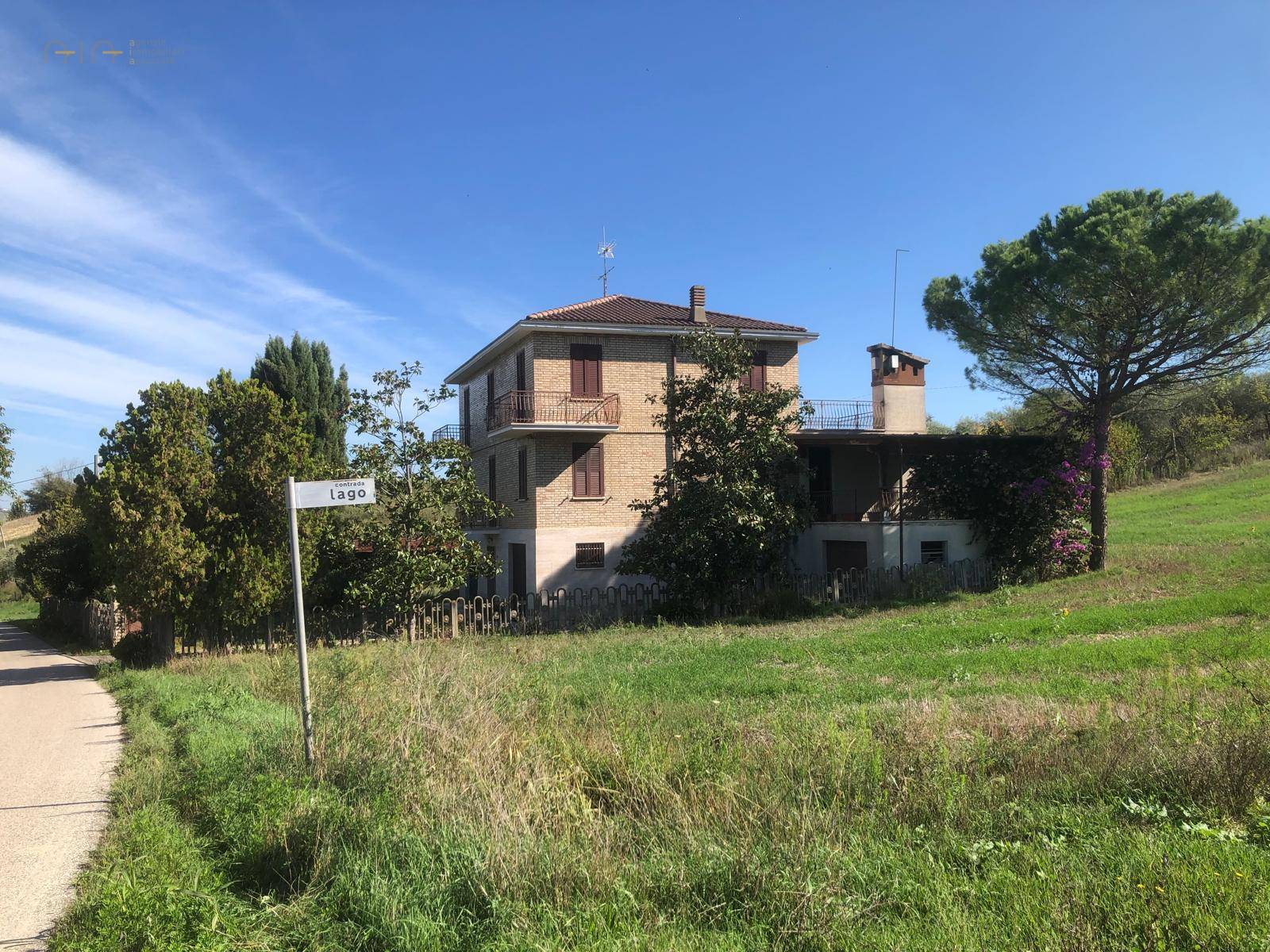 Casa cielo - terra in vendita a Montalto delle Marche, Collinare