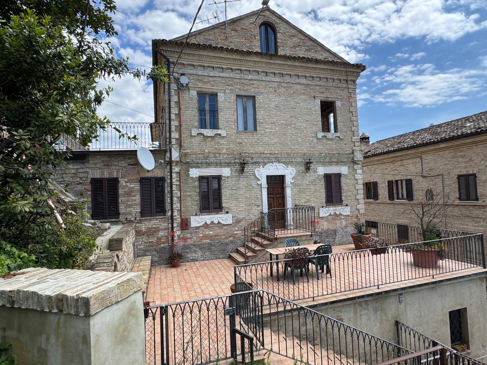 Casa cielo - terra in vendita a Montelparo, Centrale / Centro Storico