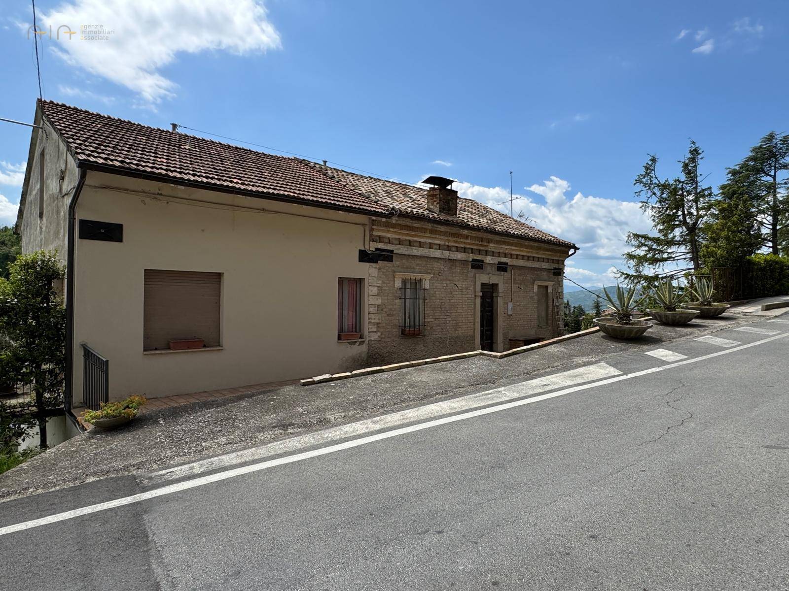 Casa cielo - terra in vendita a Montelparo, Centrale / Centro Storico