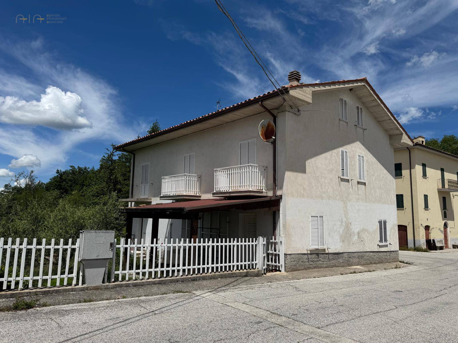 Casa cielo - terra in vendita a Comunanza, Montana