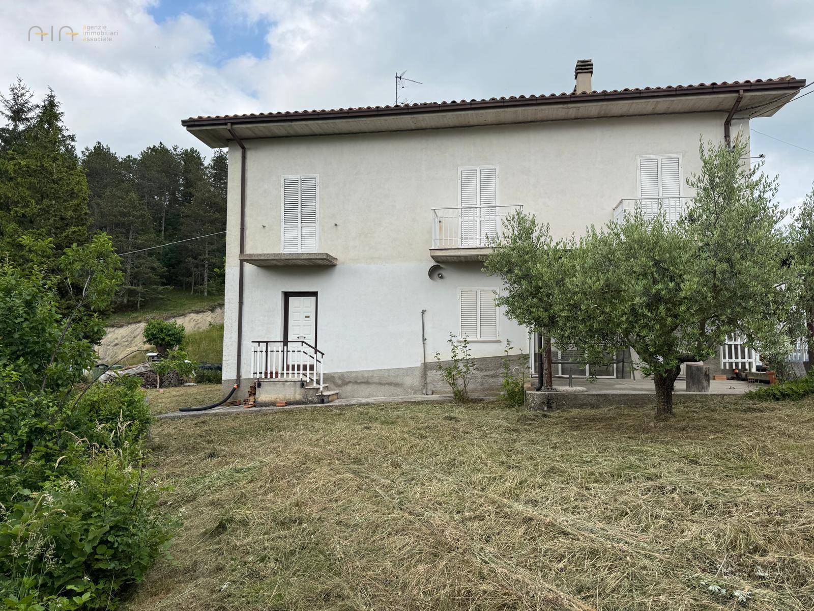 Casa cielo - terra in vendita a Comunanza, Montana