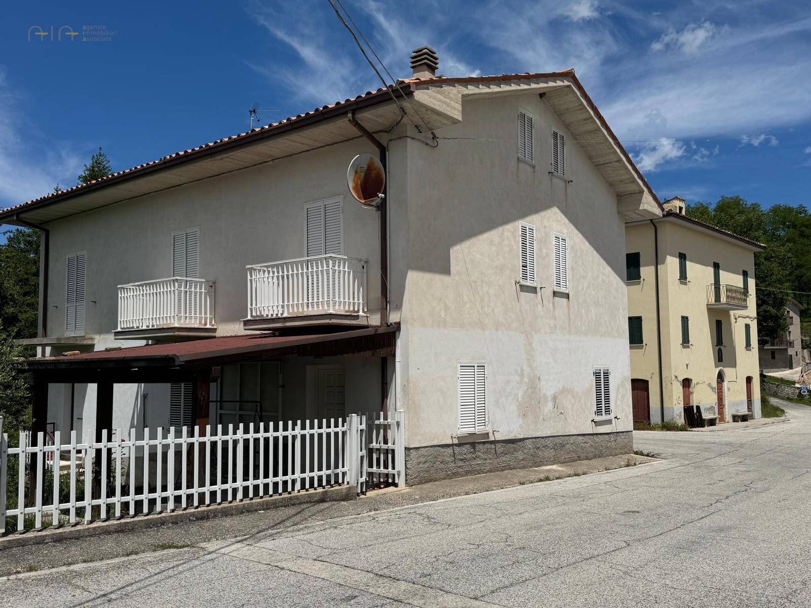 Casa cielo - terra in vendita a Comunanza, Montana