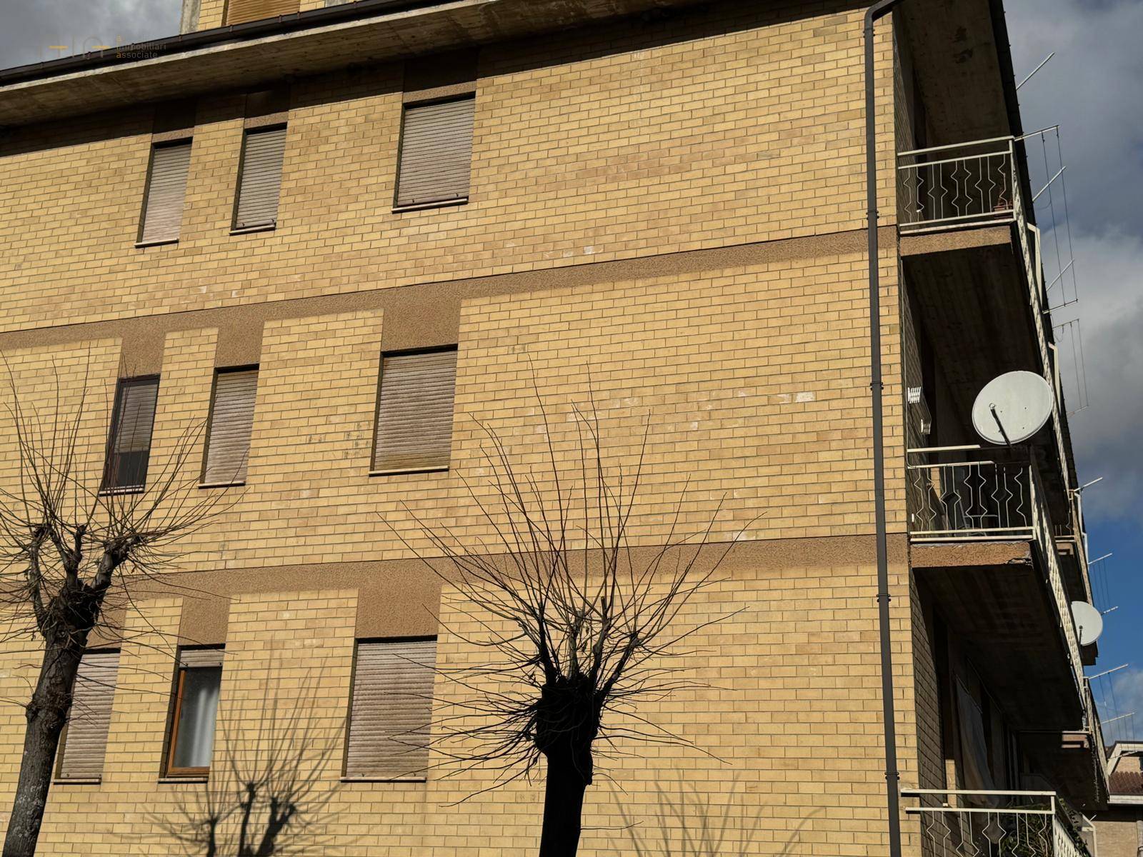 Appartamento in vendita a Comunanza, Centrale / Centro Storico