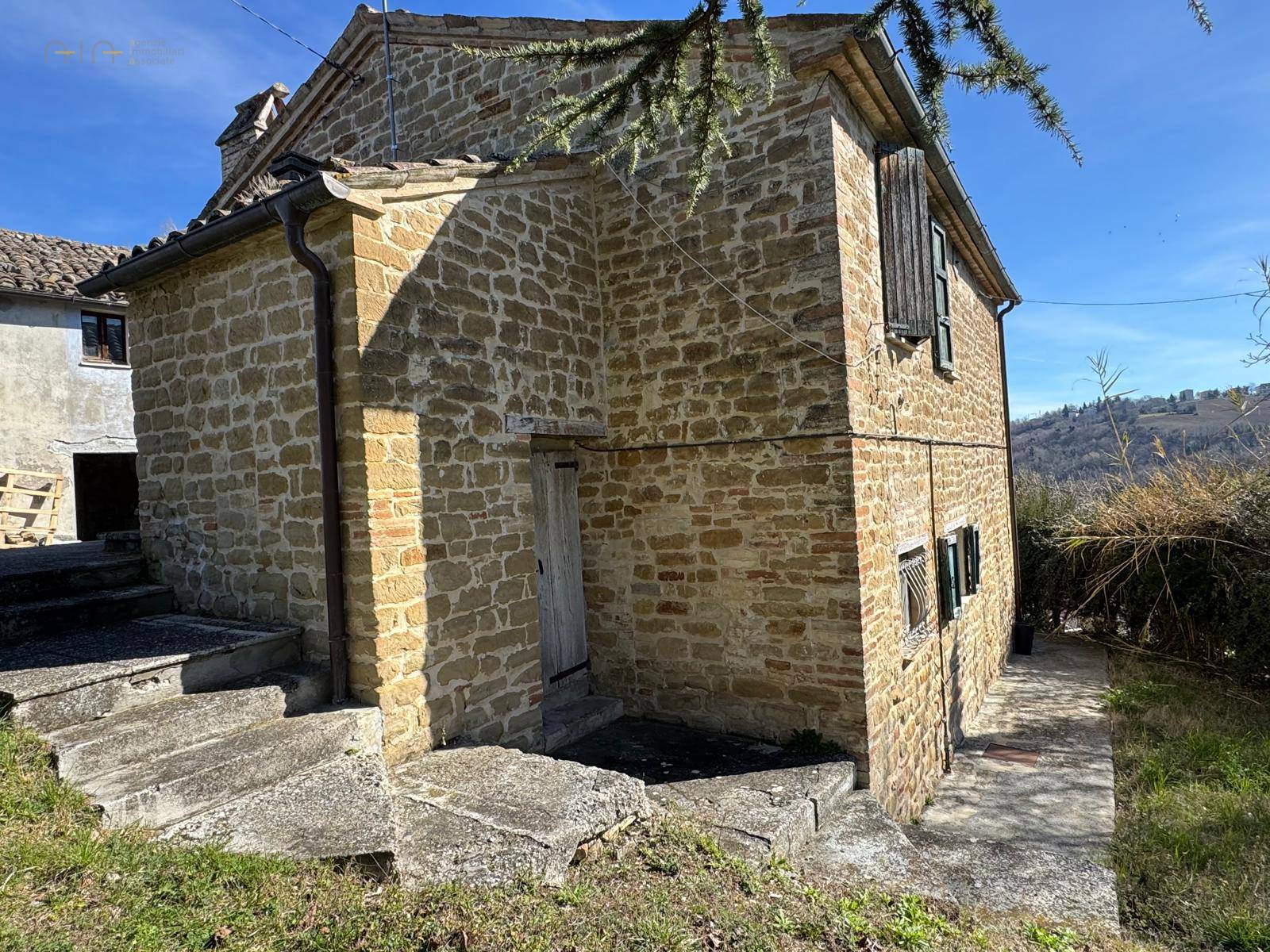 Casa cielo - terra in vendita a Force, Santa Lucia