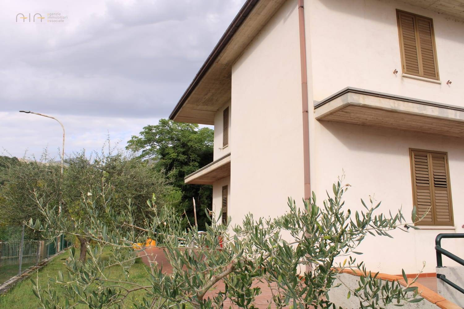 Villa singola in vendita a Amandola, Collinare