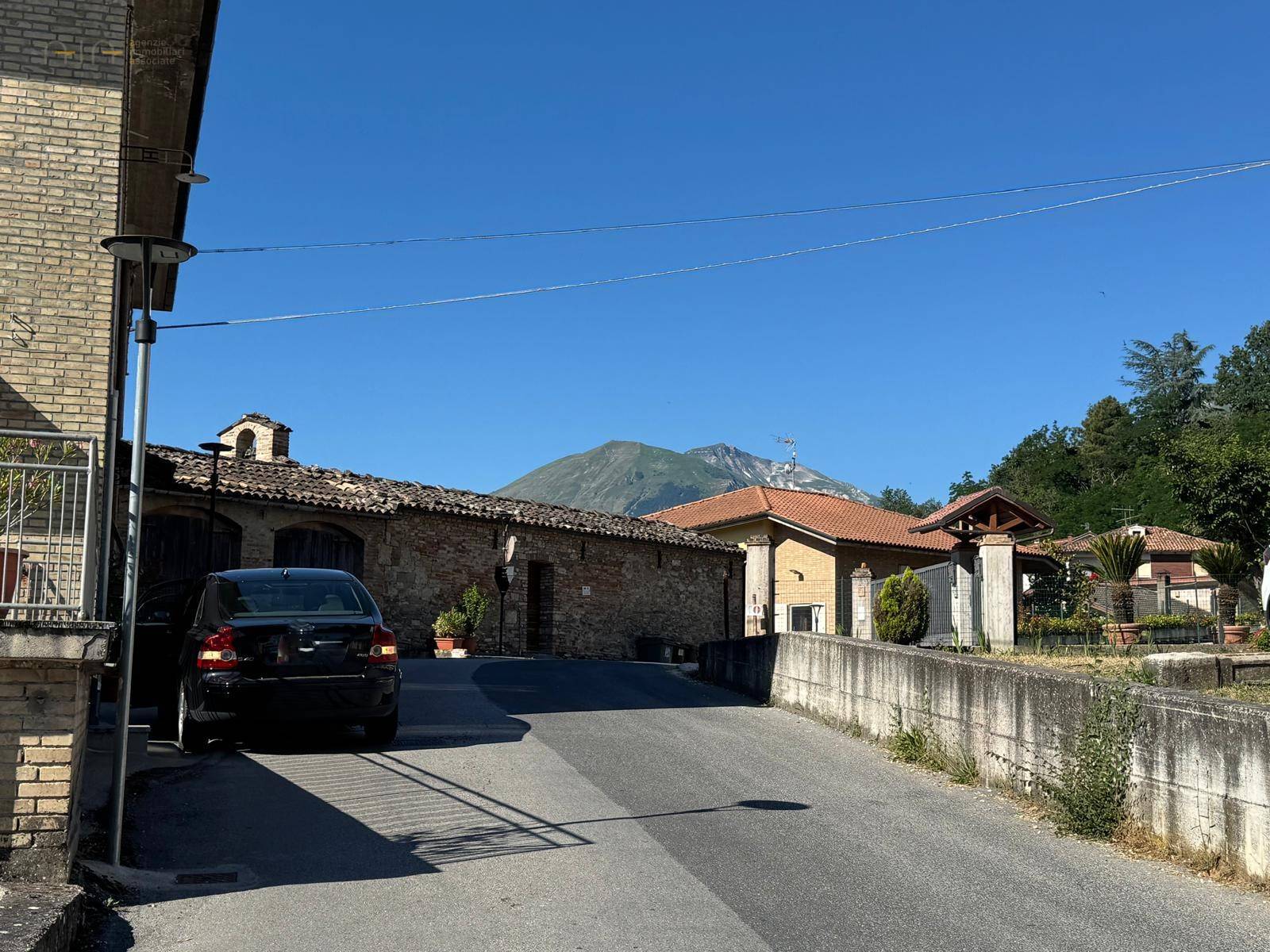 Appartamento in vendita a Amandola, Centrale / Centro Storico