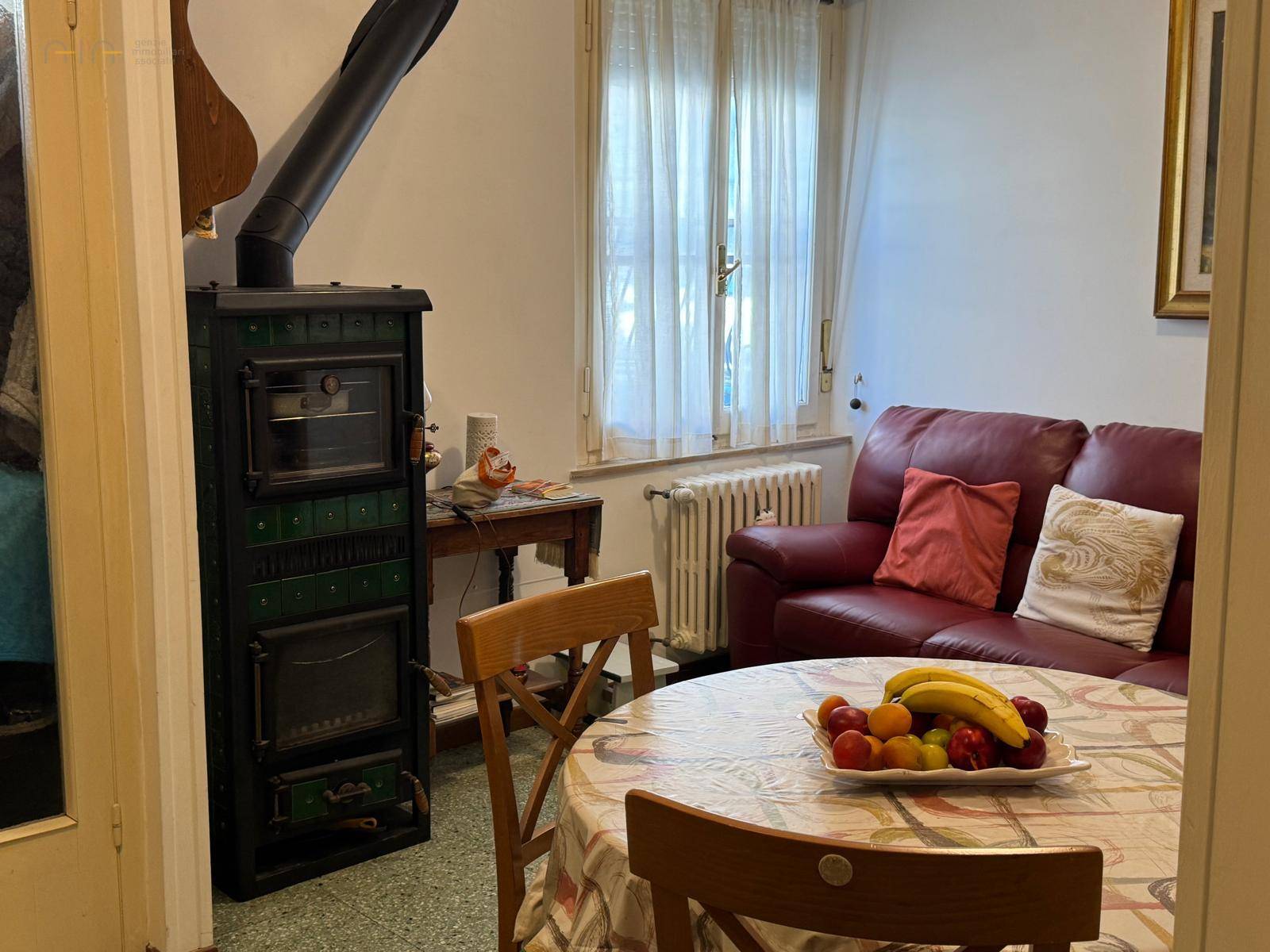 Appartamento in vendita a Amandola, Centrale / Centro Storico