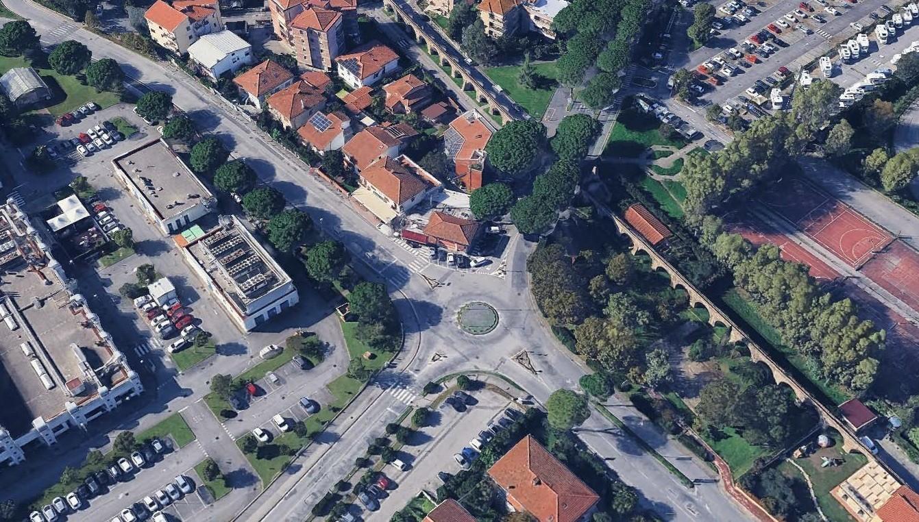 Attivit� commerciale in vendita, Pisa coop - cnr