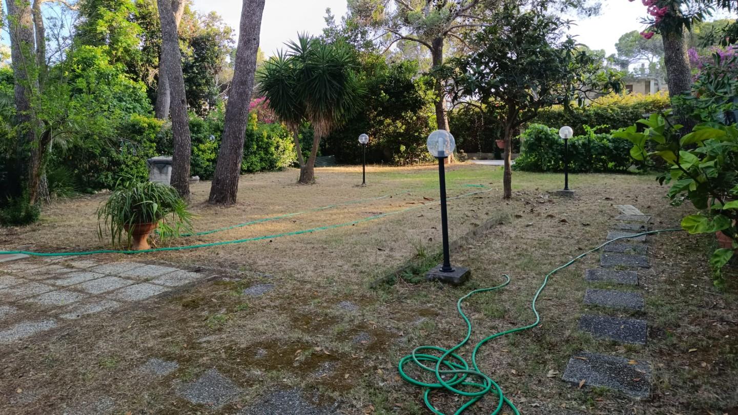 Casa indipendente con giardino, Livorno quercianella