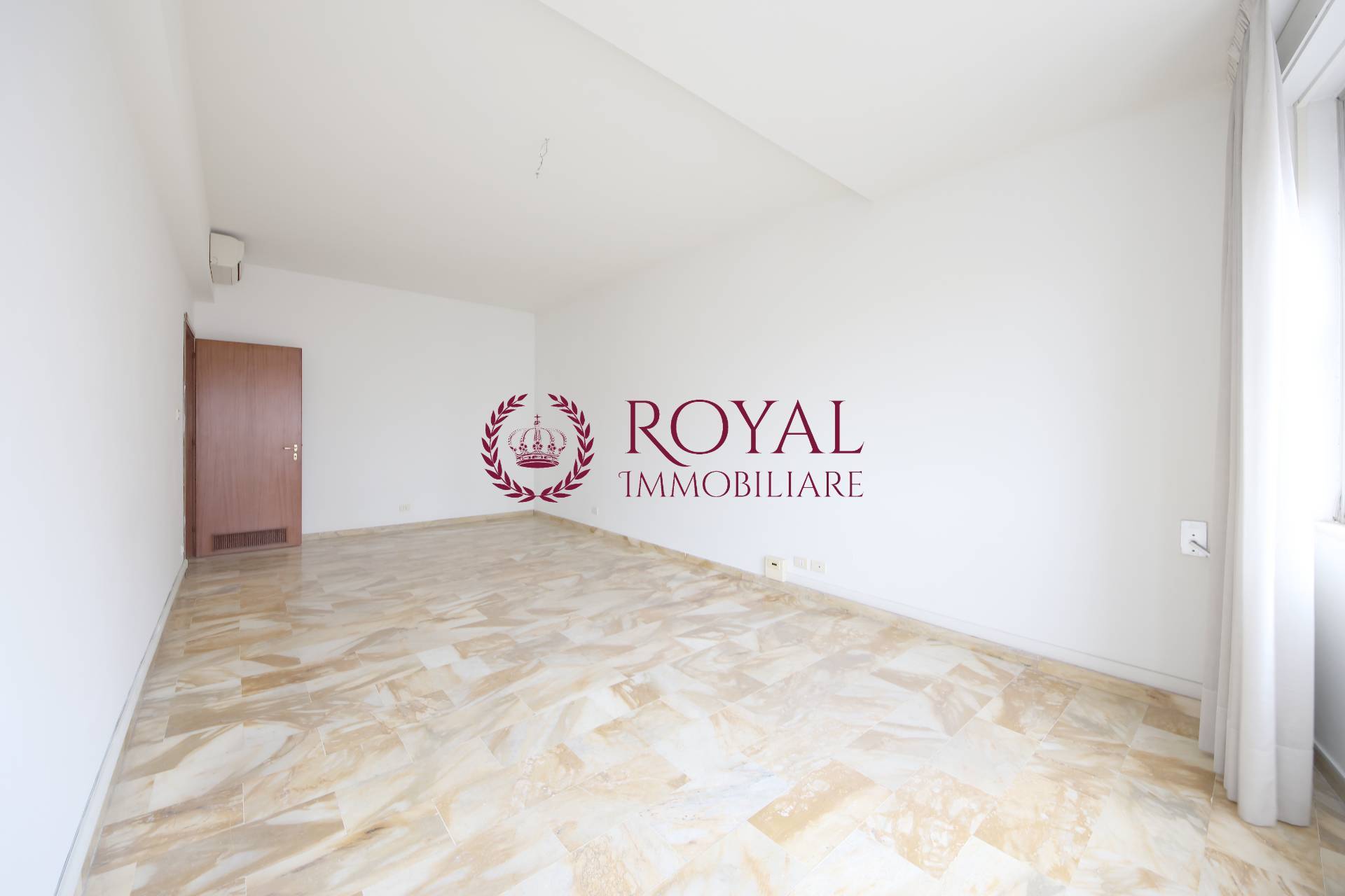 Ufficio in vendita a Livorno, Centro