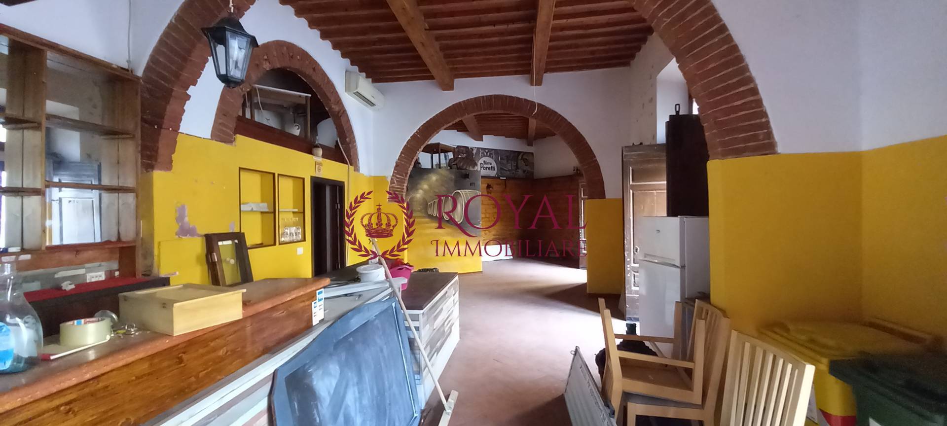 Locale commerciale in affitto a Livorno, San Marco