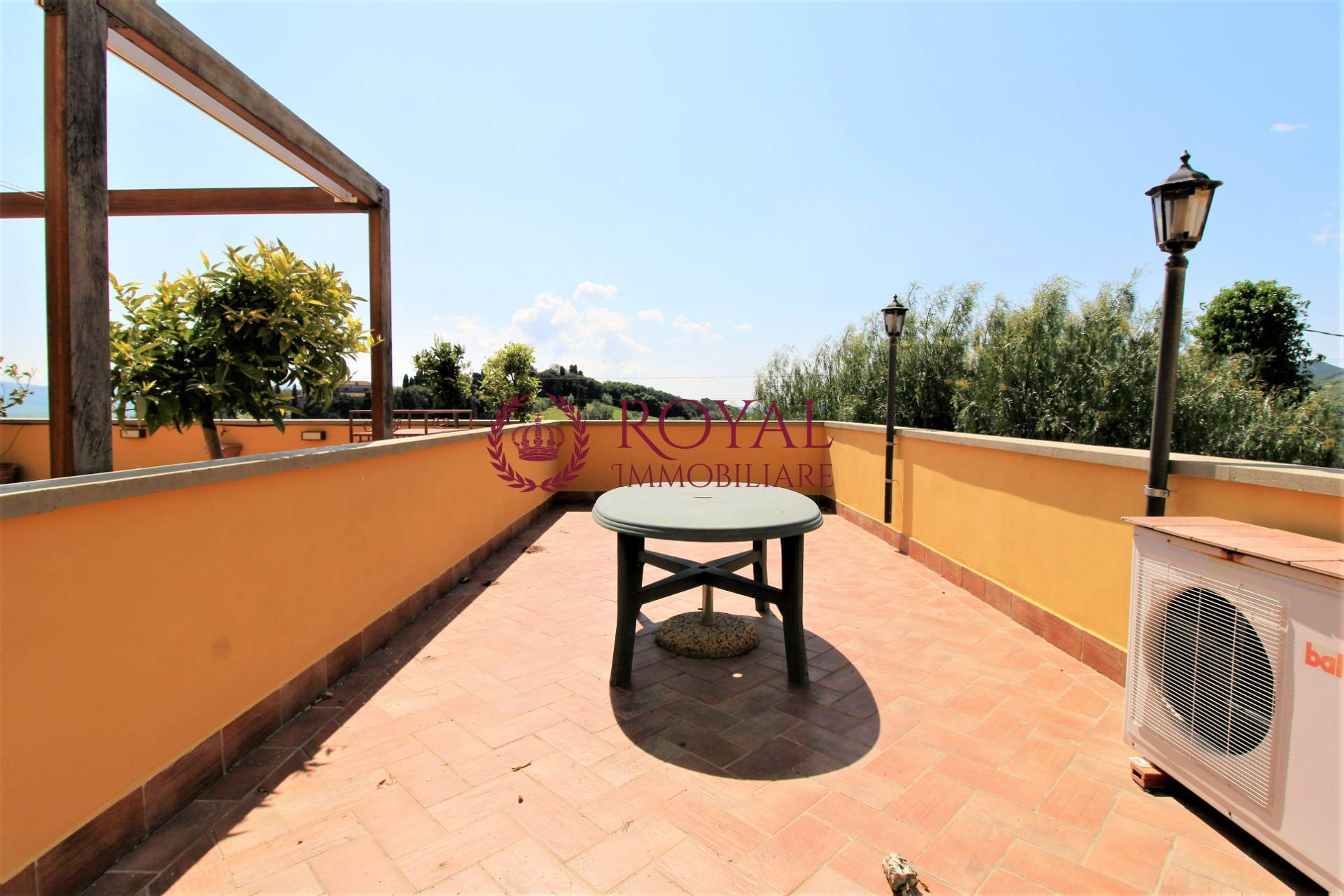 Appartamento in vendita a Rosignano Marittimo, Gabbro