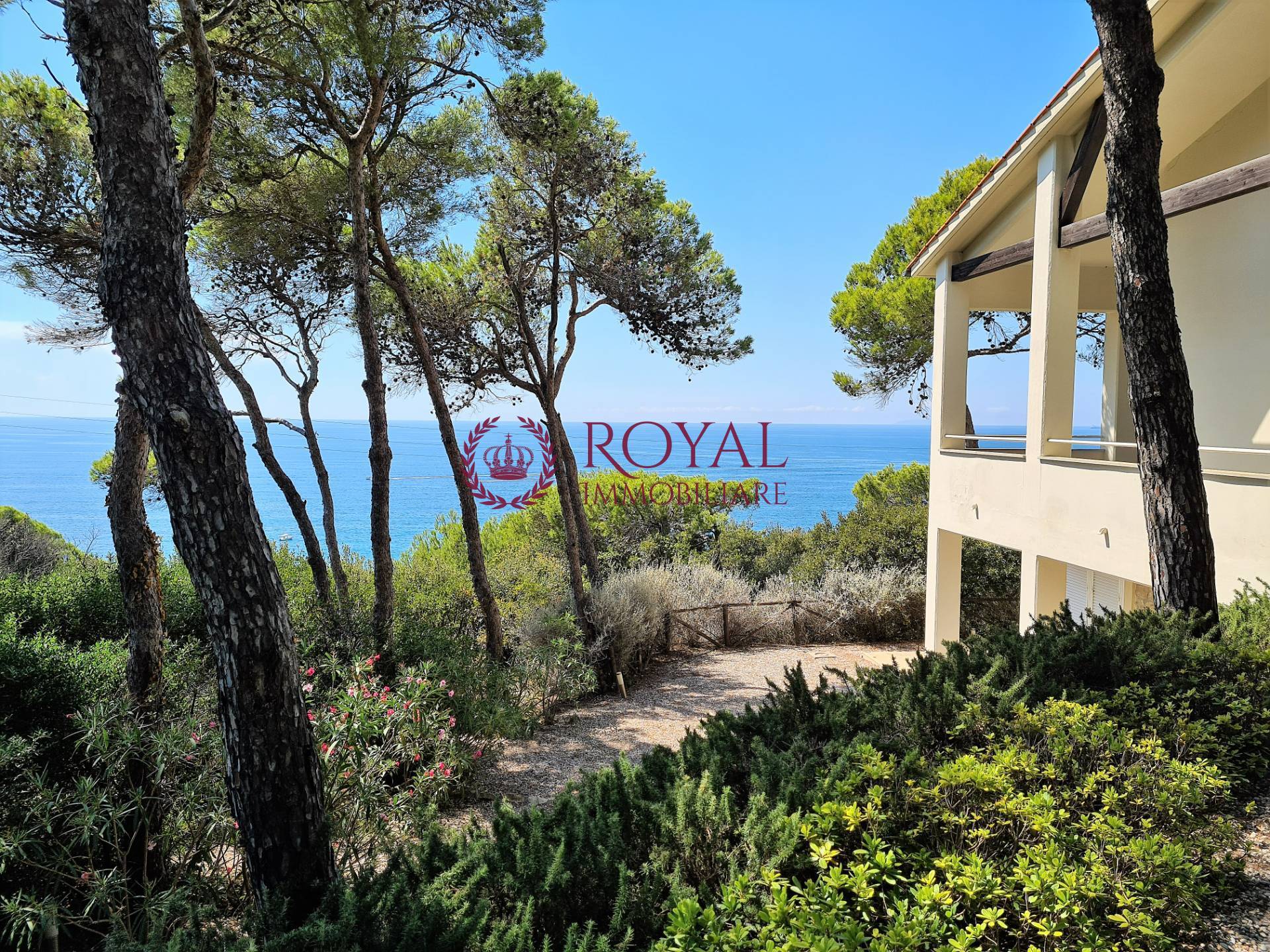 Villa in vendita a Livorno, Quercianella