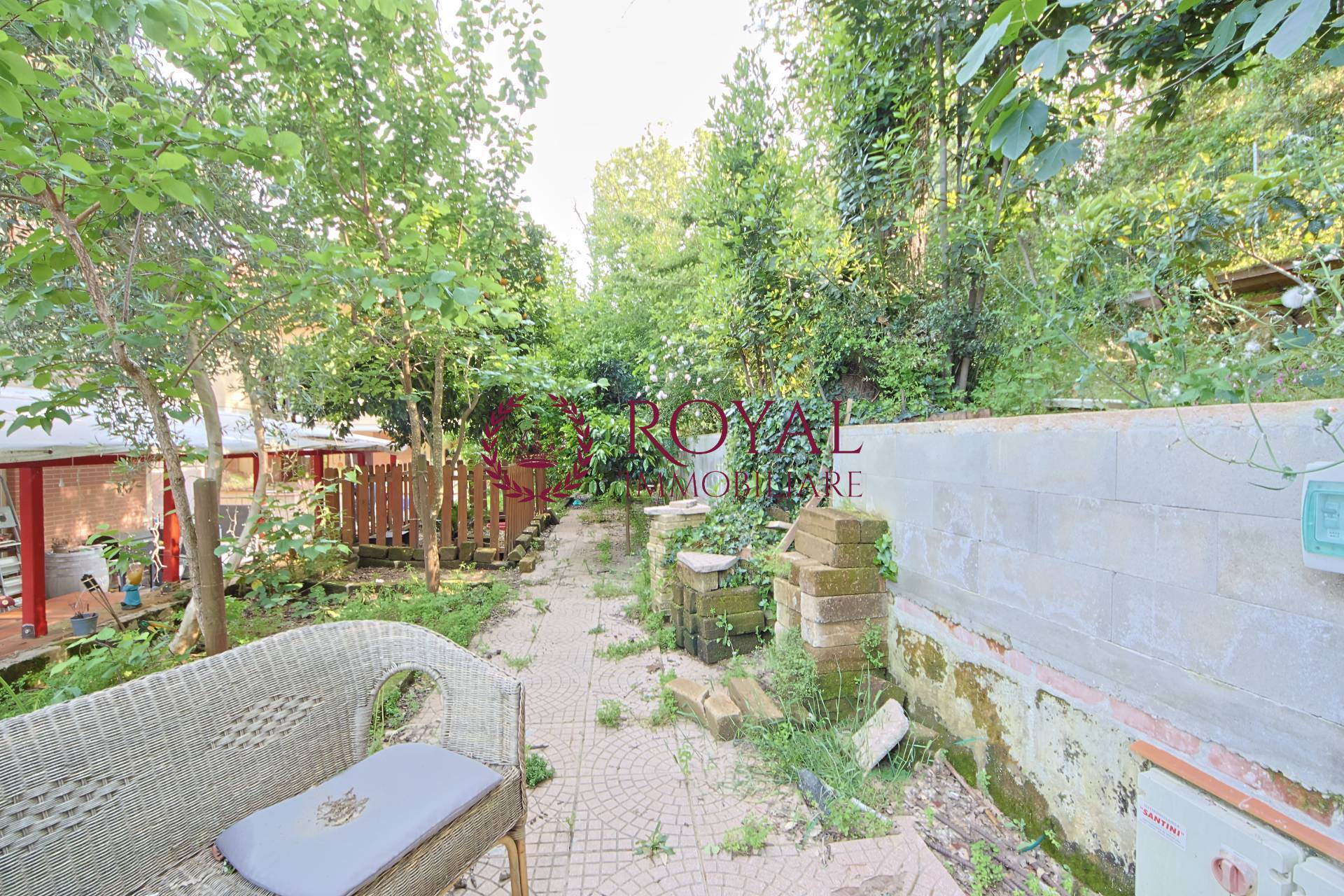 Villa in vendita a Collesalvetti, Stagno