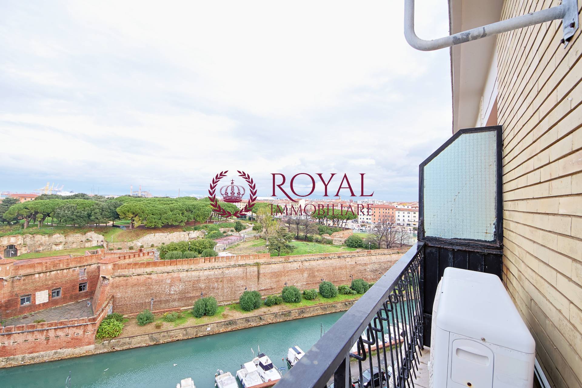 Appartamento in vendita a Livorno, Centro