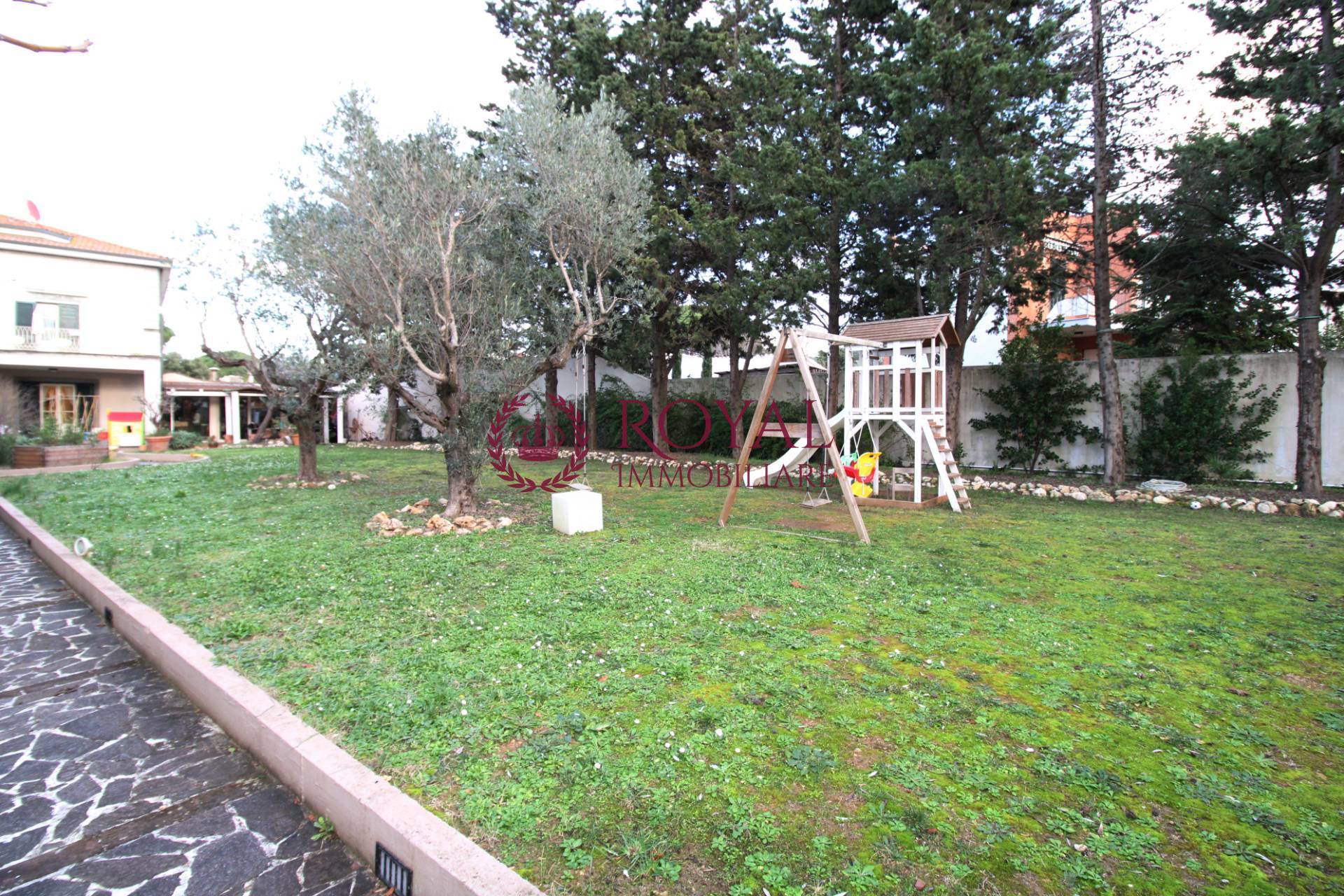 Villa in vendita a Livorno