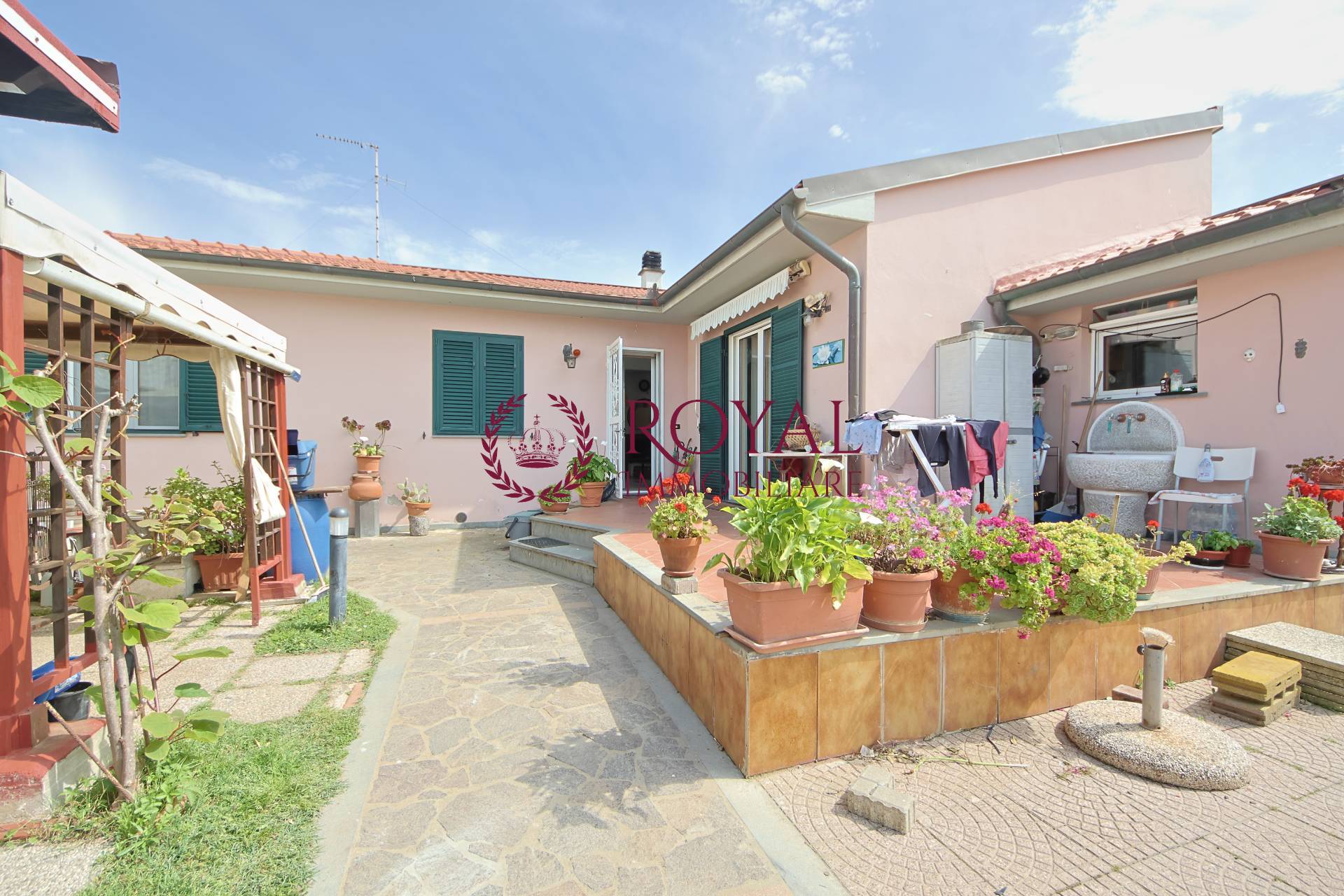 Villa in vendita a Livorno, Montenero