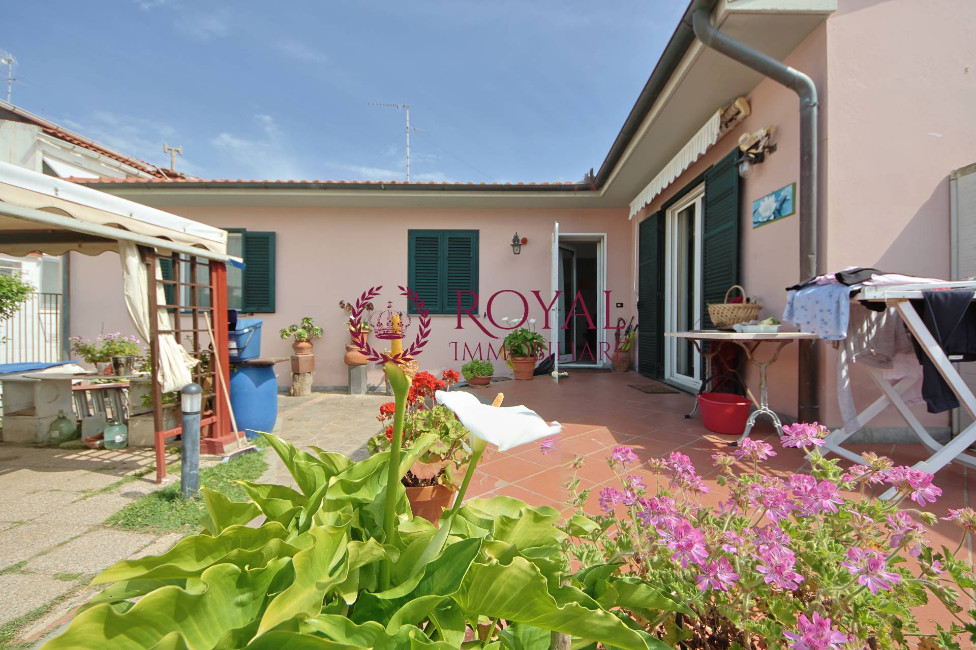 Villa in vendita a Livorno, Montenero