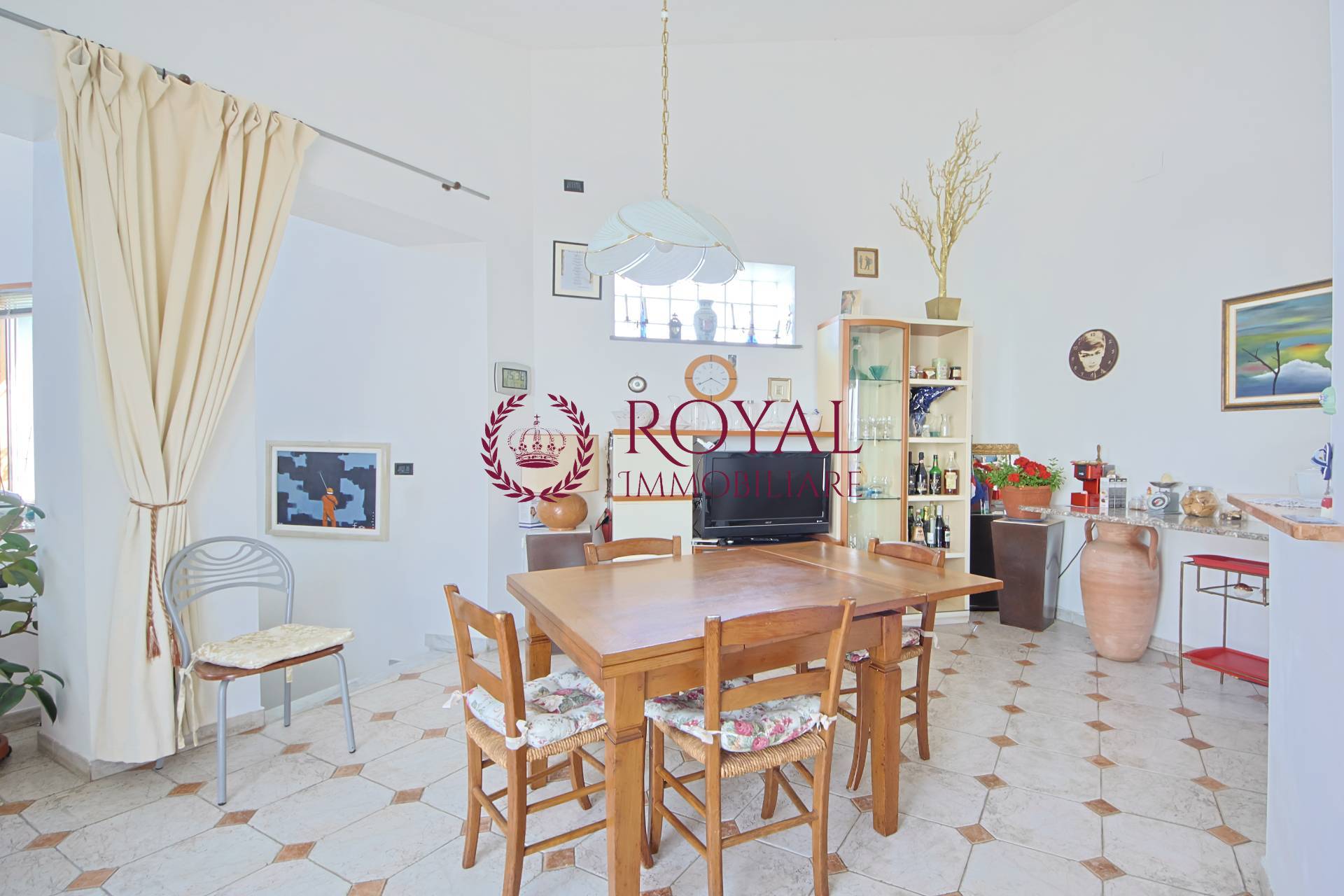 Villa in vendita a Livorno, Montenero