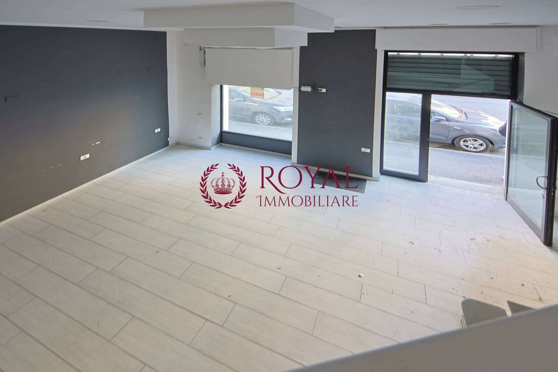 Locale commerciale in affitto a Livorno, Fabbricotti