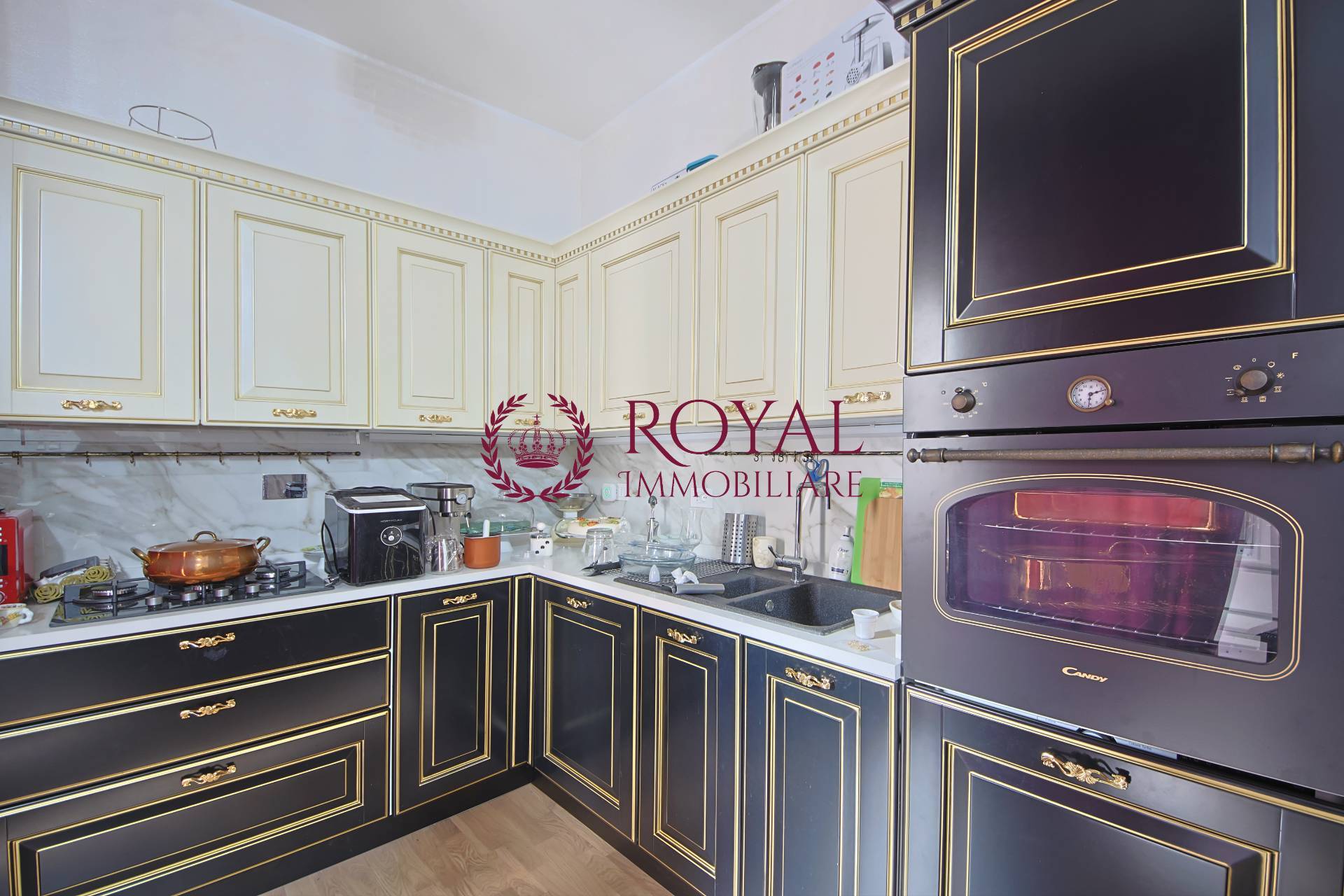 Appartamento in vendita a Livorno, Zona Grande