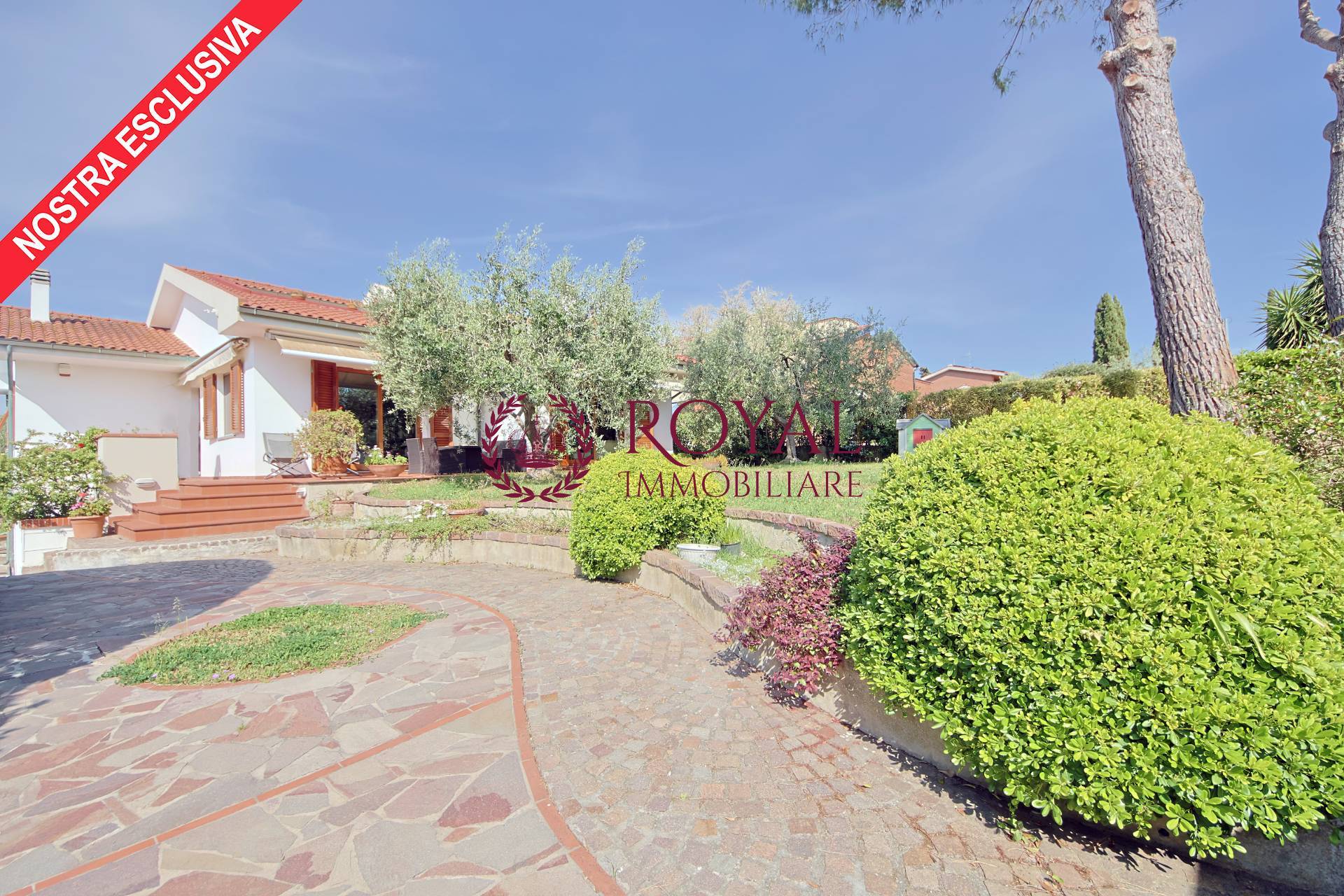 Villa in vendita a Livorno, Montenero