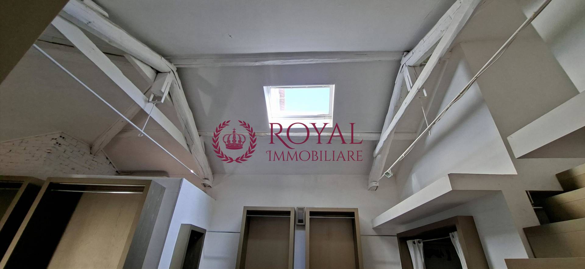 Locale commerciale in affitto a Livorno, Cavour