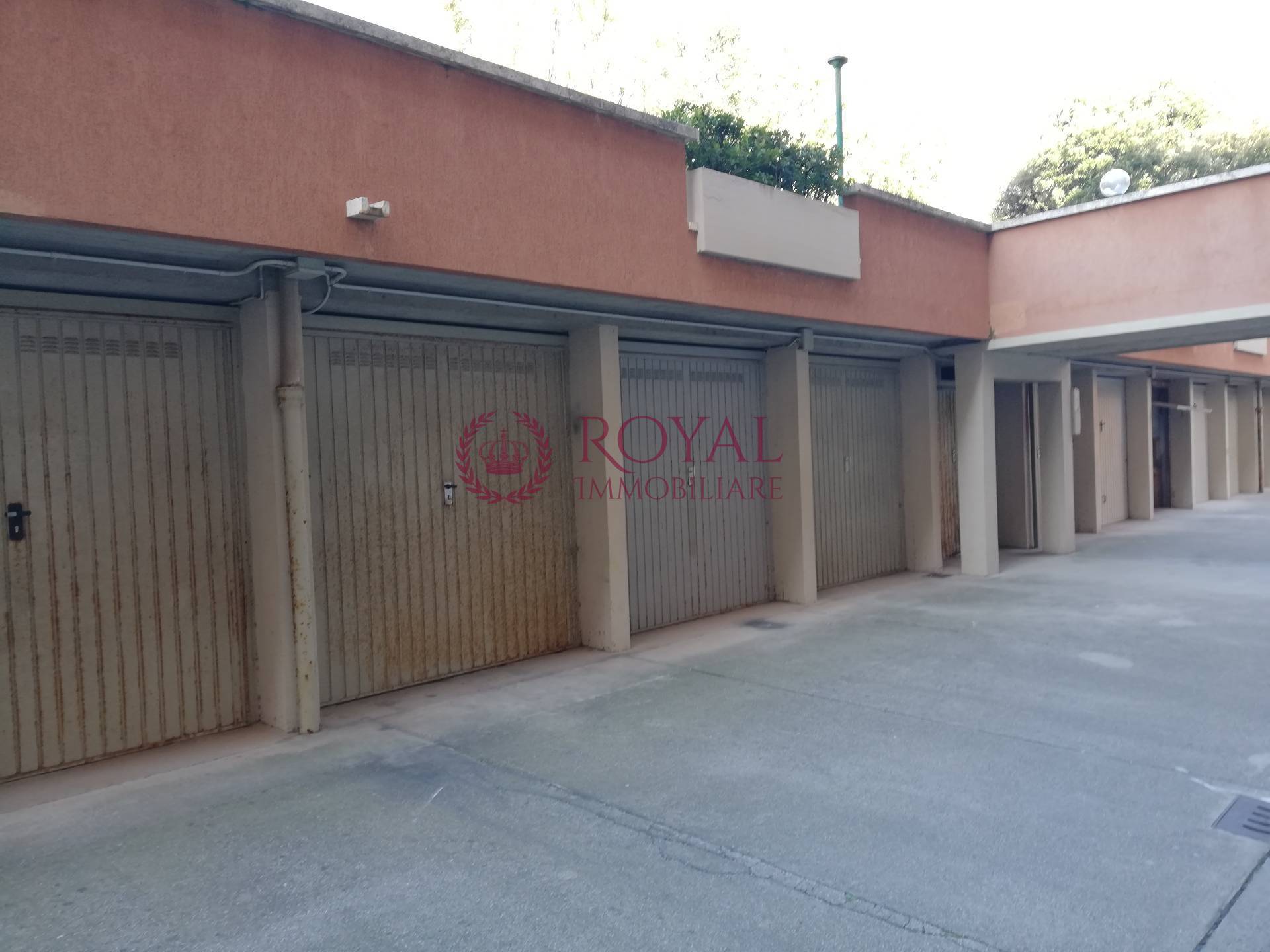 Box o garage in affitto a Livorno, SAN JACOPO IN ACQUAVIVA