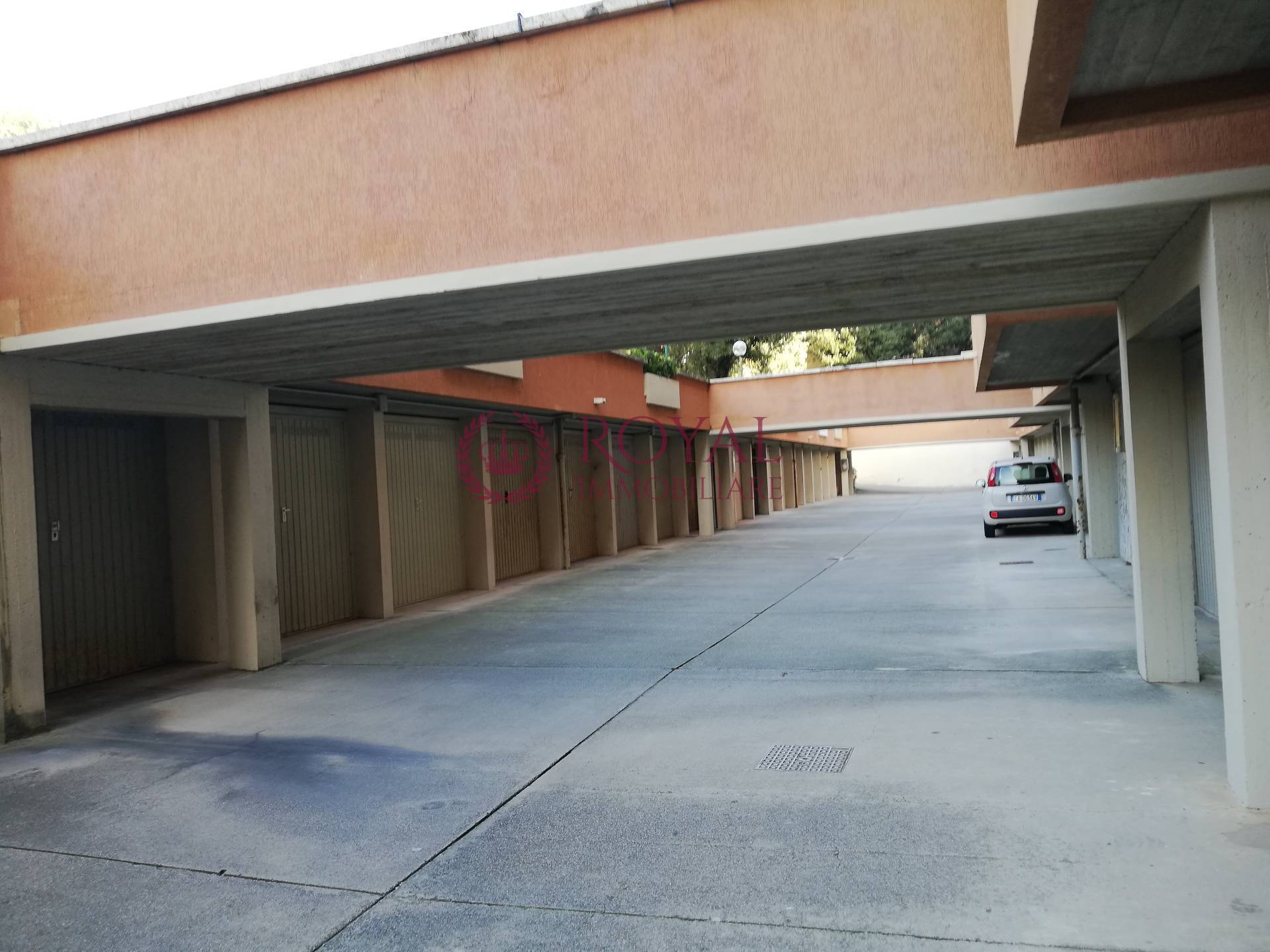 Box o garage in affitto a Livorno, SAN JACOPO IN ACQUAVIVA