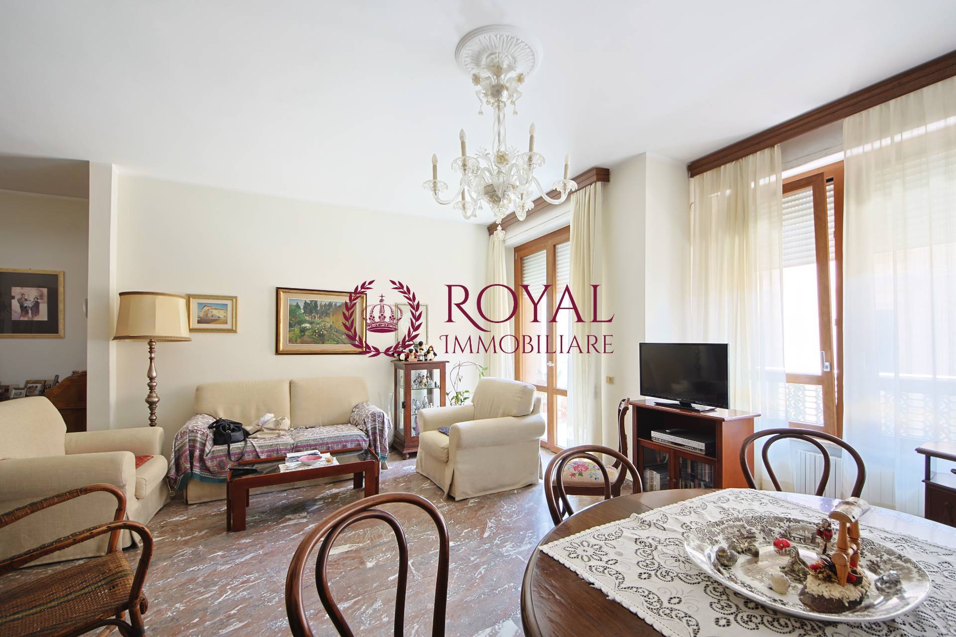 Appartamento in vendita a Livorno, Viale Italia