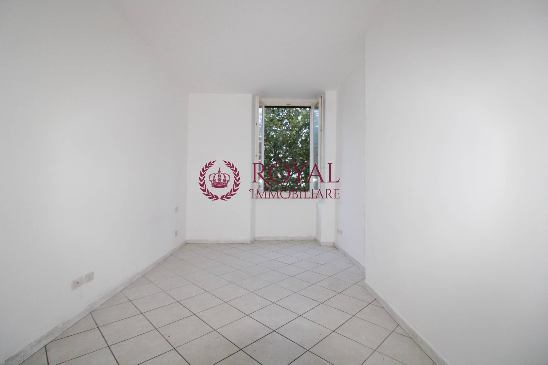 Bilocale in vendita a Livorno, Cisternone
