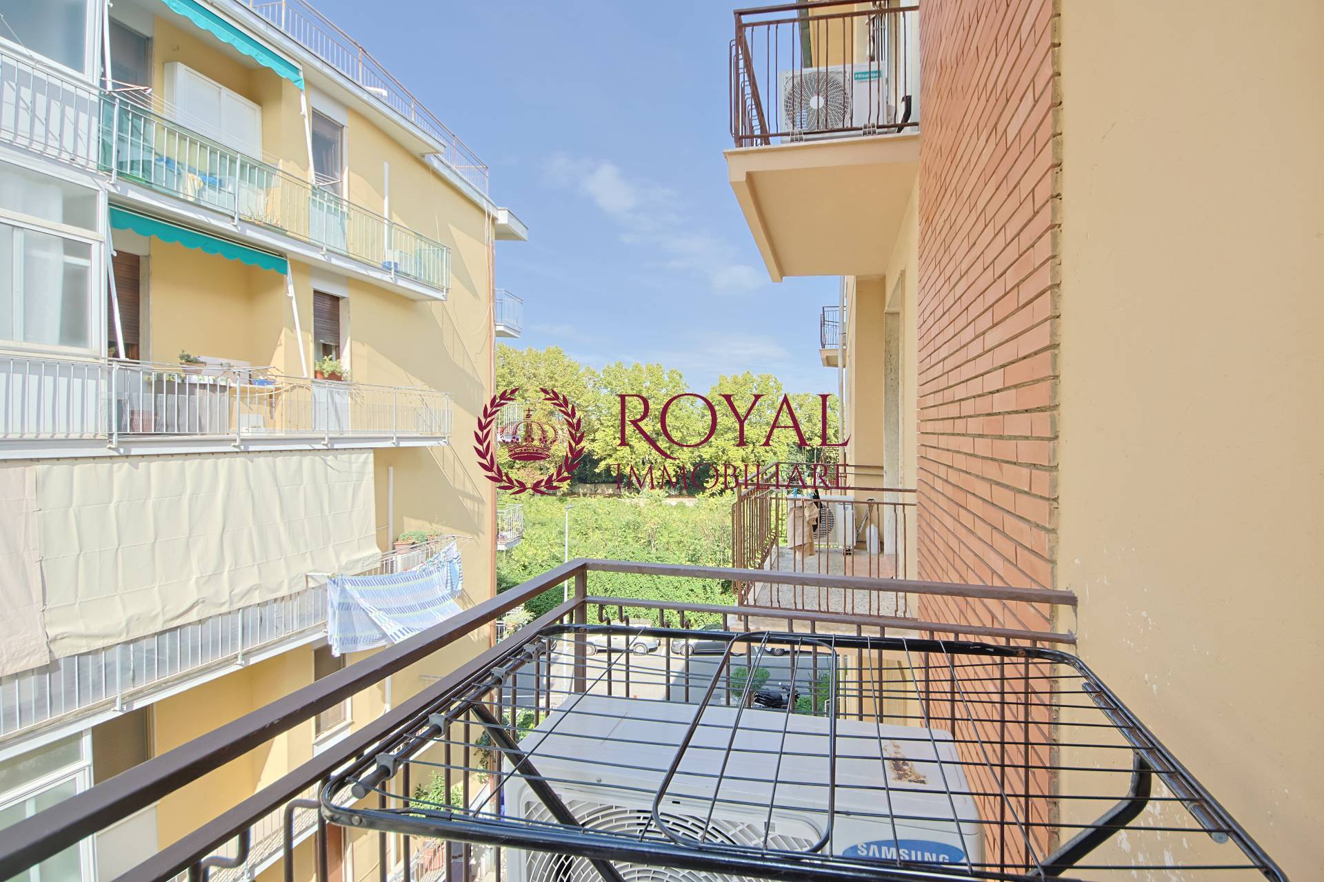 Appartamento in vendita a Livorno, Montebello