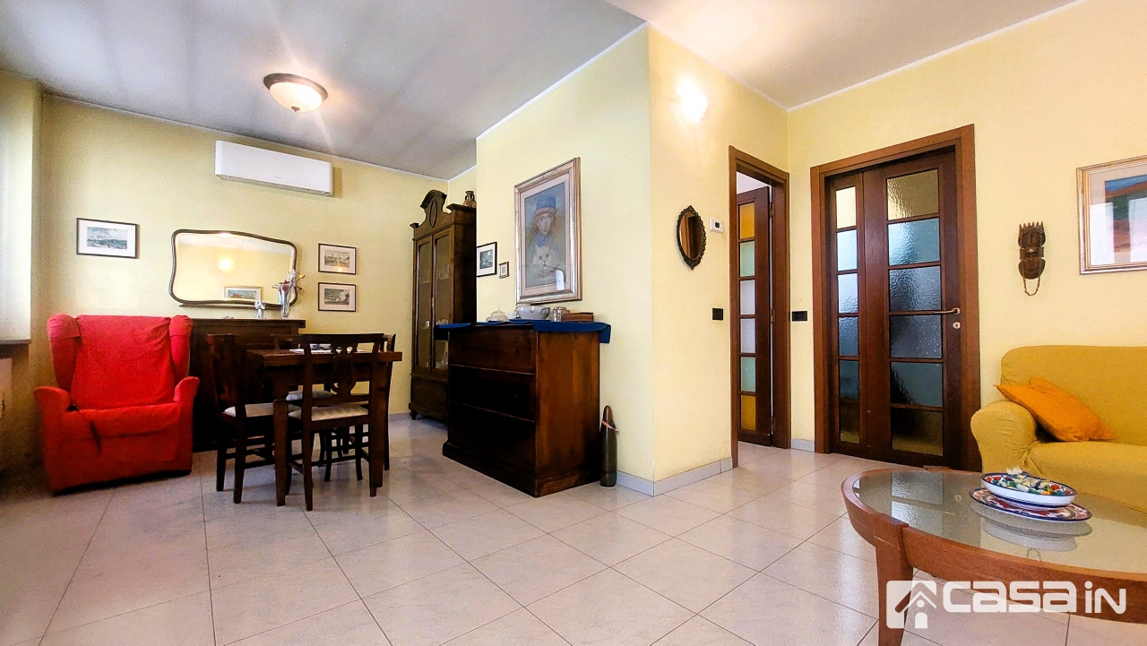 Casa indipendente con giardino in via della croce, Bussero