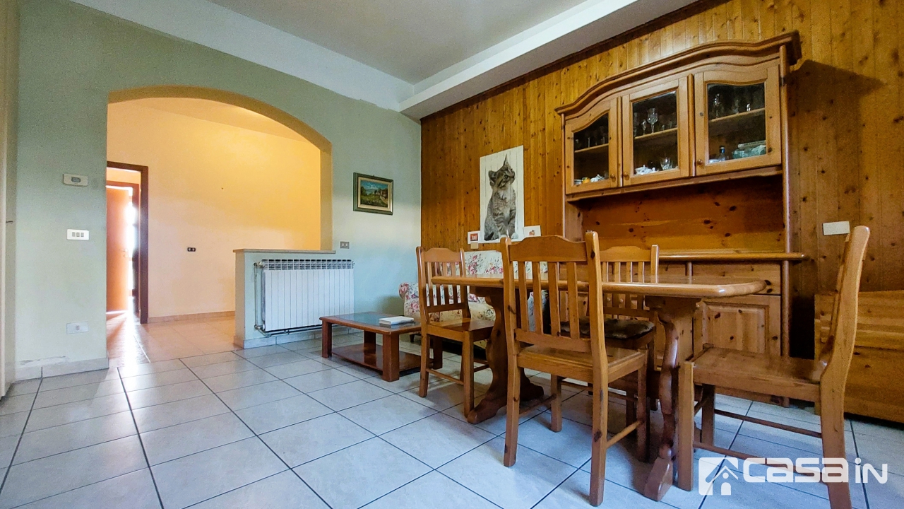 Quadrilocale con giardino in via fratelli cervi, Trezzano Rosa