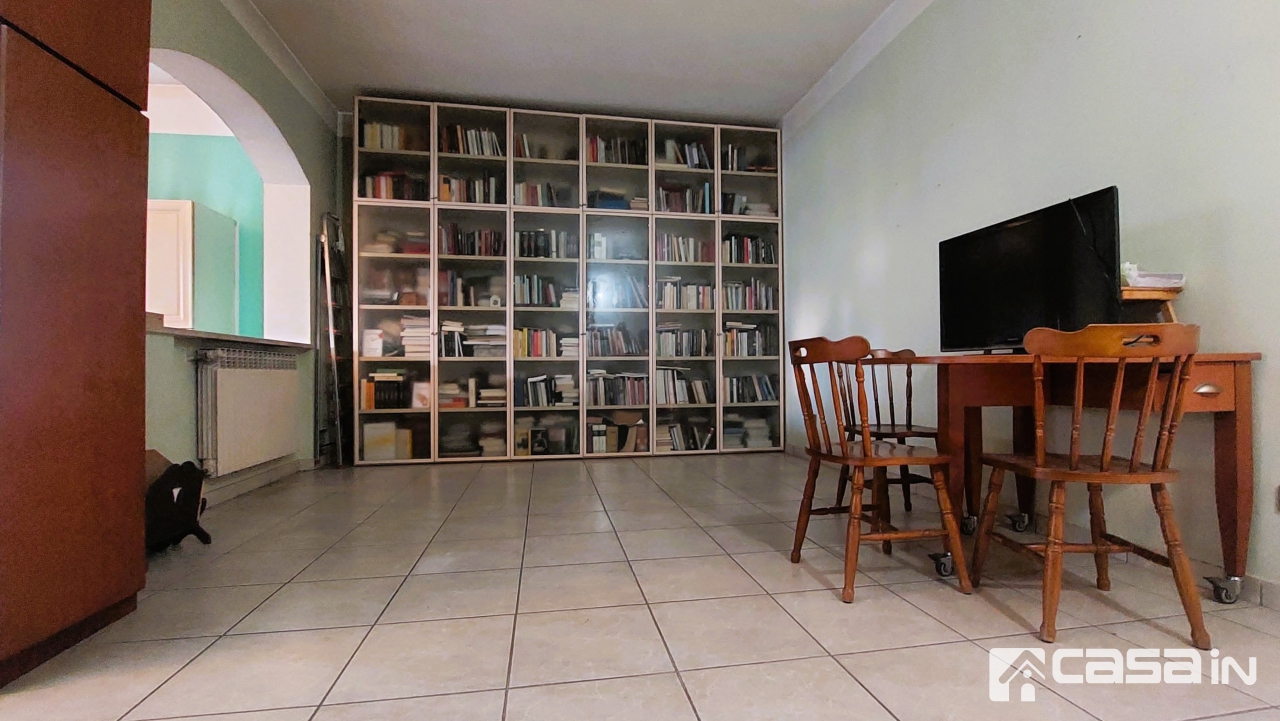 Quadrilocale con giardino in via fratelli cervi, Trezzano Rosa