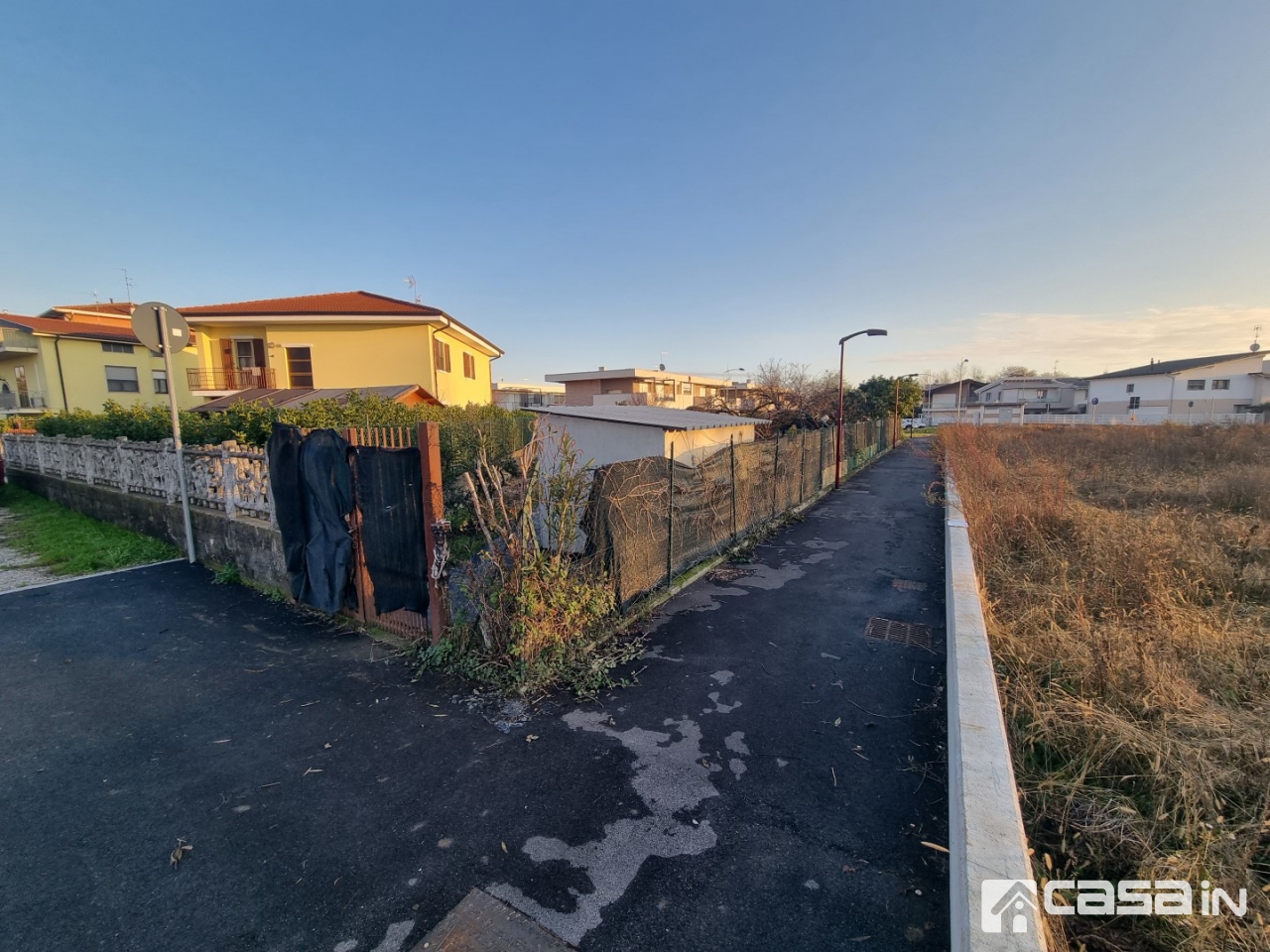 Terreno in vendita in via canova, Capriate San Gervasio