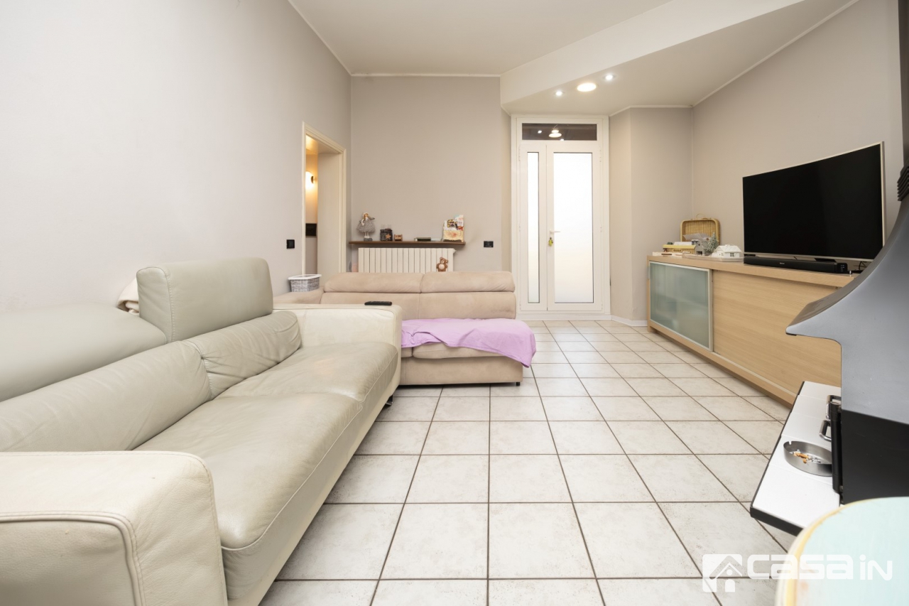 Casa indipendente con giardino in via guglielmo marconi, Capriate San Gervasio