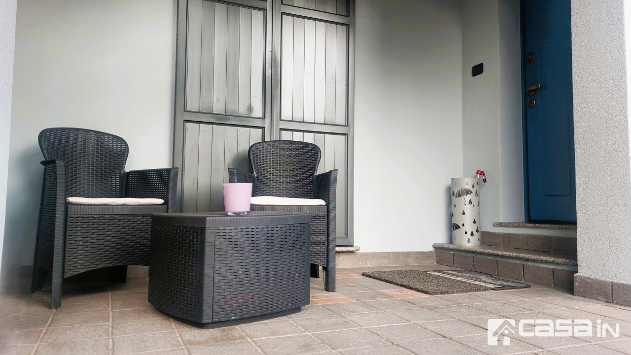 Casa indipendente con giardino in via dante, Trezzano Rosa