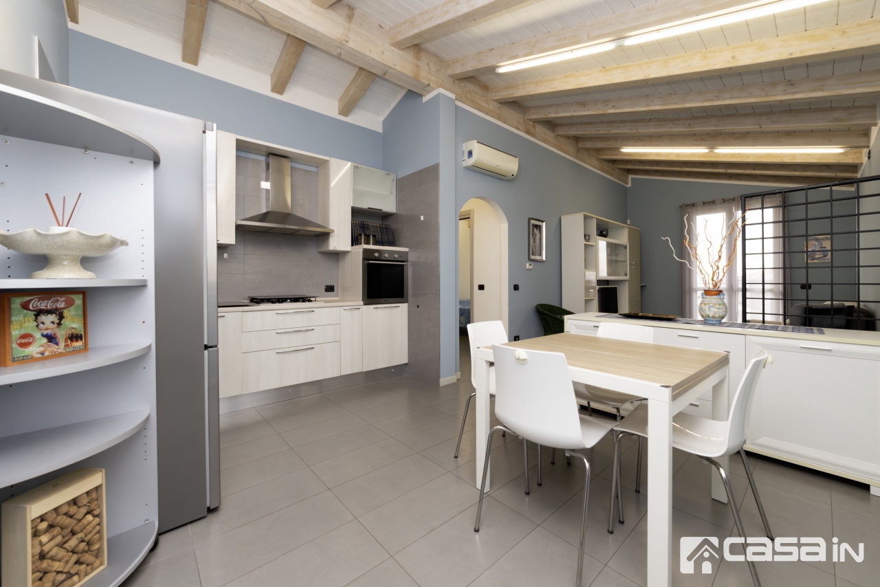 Bilocale con box in via enrico berlinguer, Trezzano Rosa