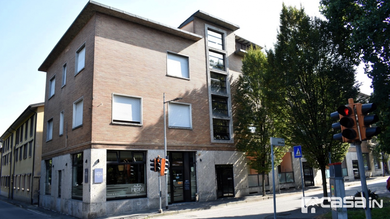 Trilocale con terrazzo in viale della vittoria, Vaprio d'Adda