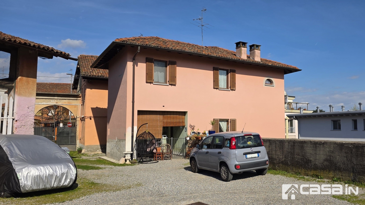 Monolocale da ristrutturare in via stampa soncino, Vaprio d'Adda