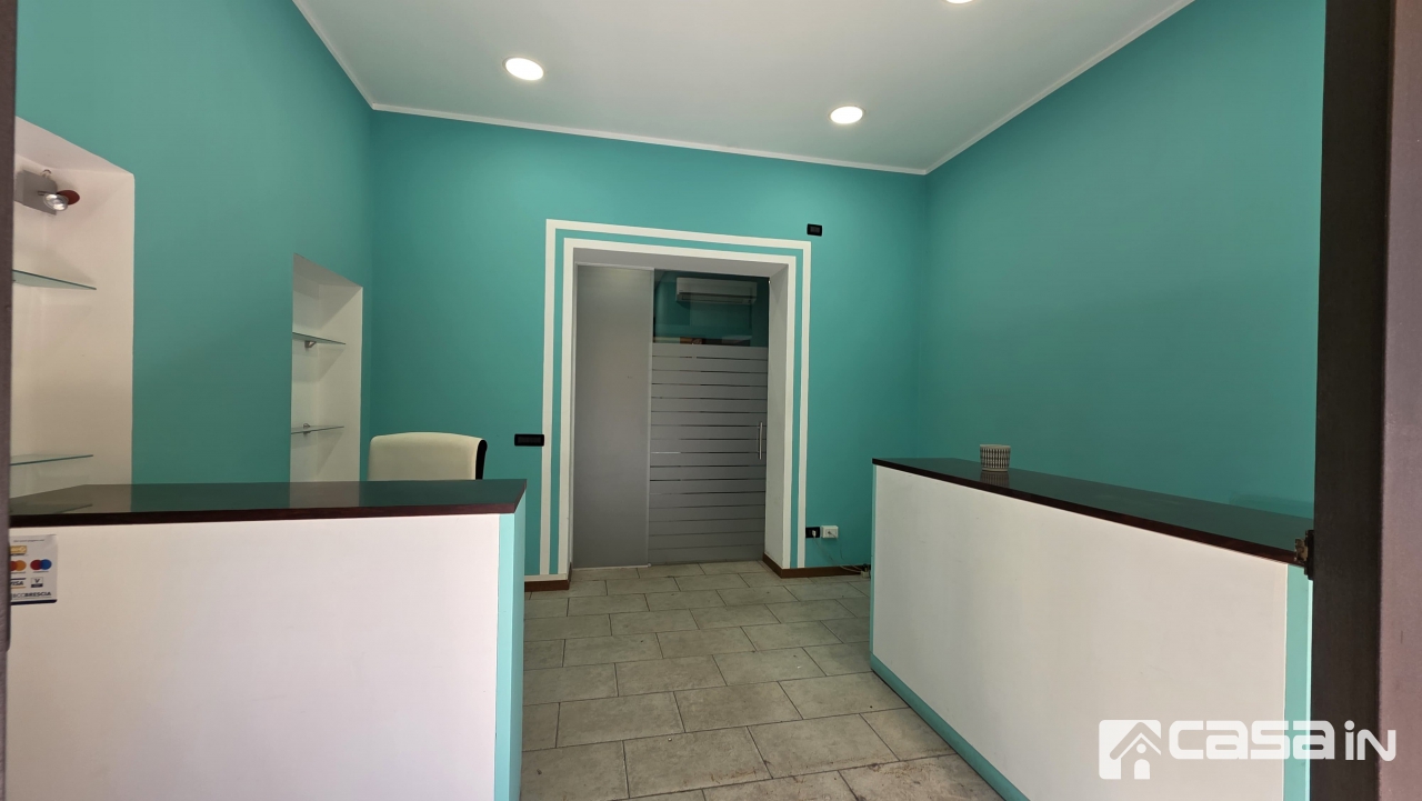 Negozio in vendita in via giacomo matteotti, Vaprio d'Adda