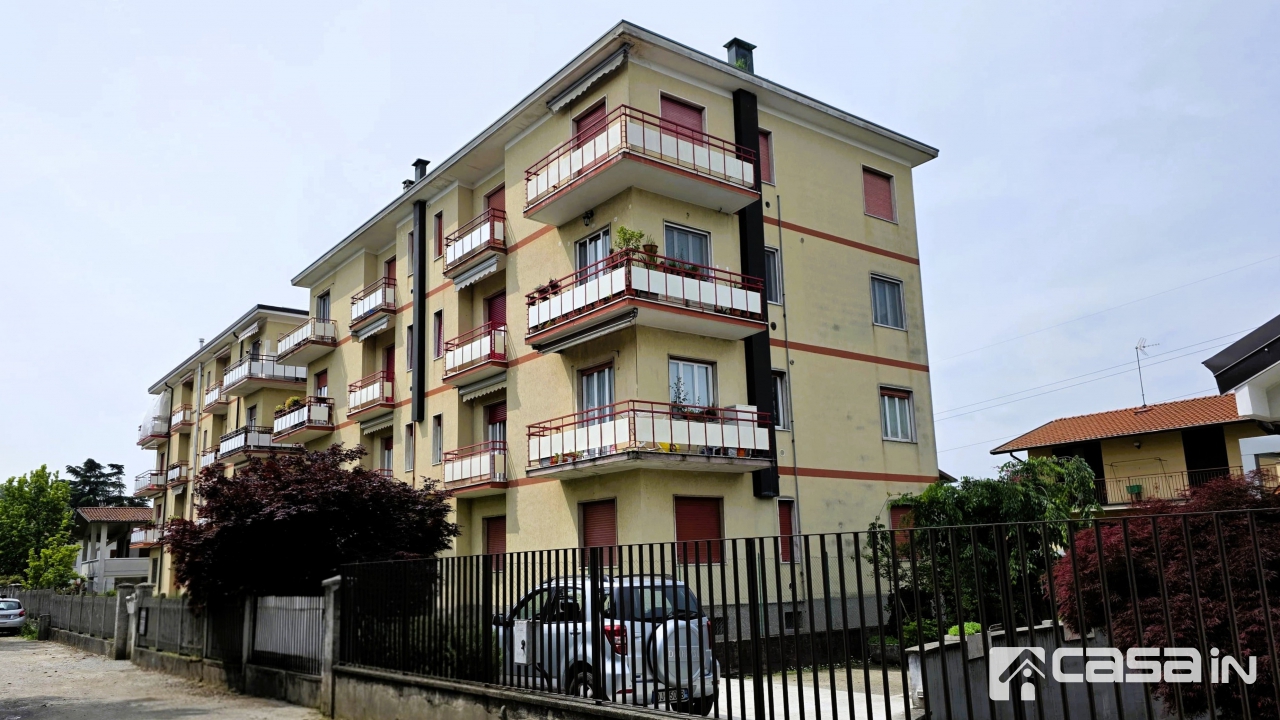 Bilocale con box in via pascoli, Vaprio d'Adda