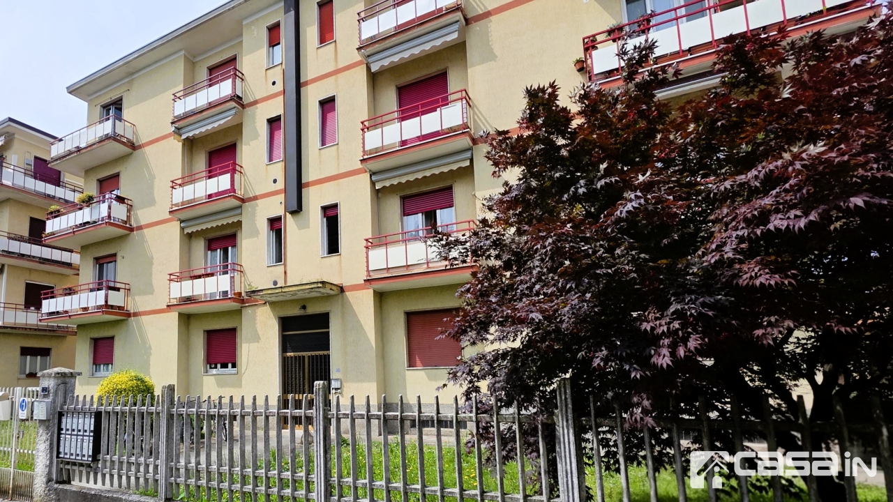 Bilocale con box in via pascoli, Vaprio d'Adda
