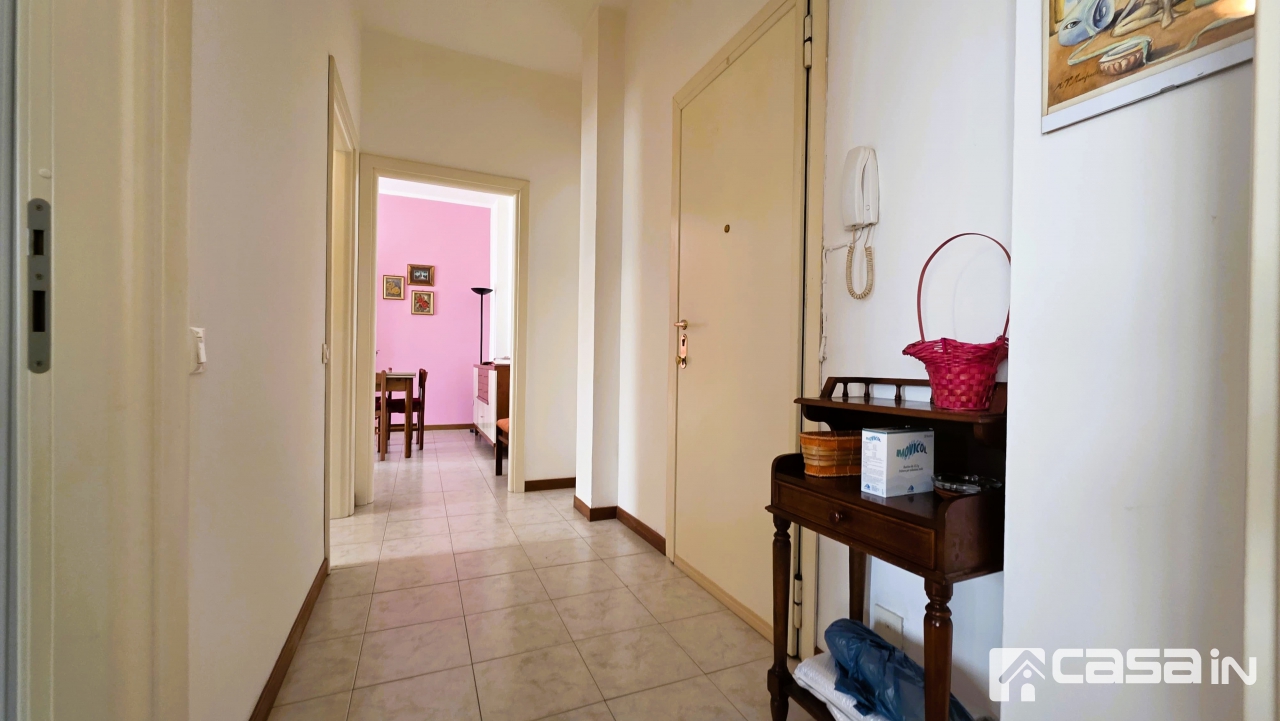 Bilocale con box in via pascoli, Vaprio d'Adda