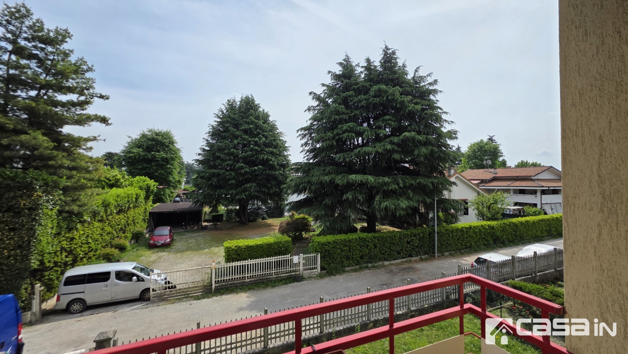 Bilocale con box in via pascoli, Vaprio d'Adda