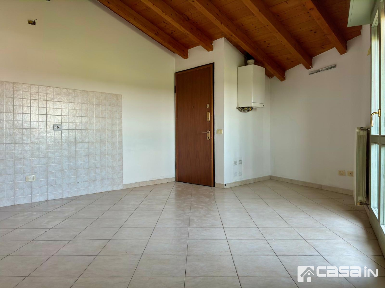 Trilocale con terrazzo in via galileo galilei, Pozzo d'Adda