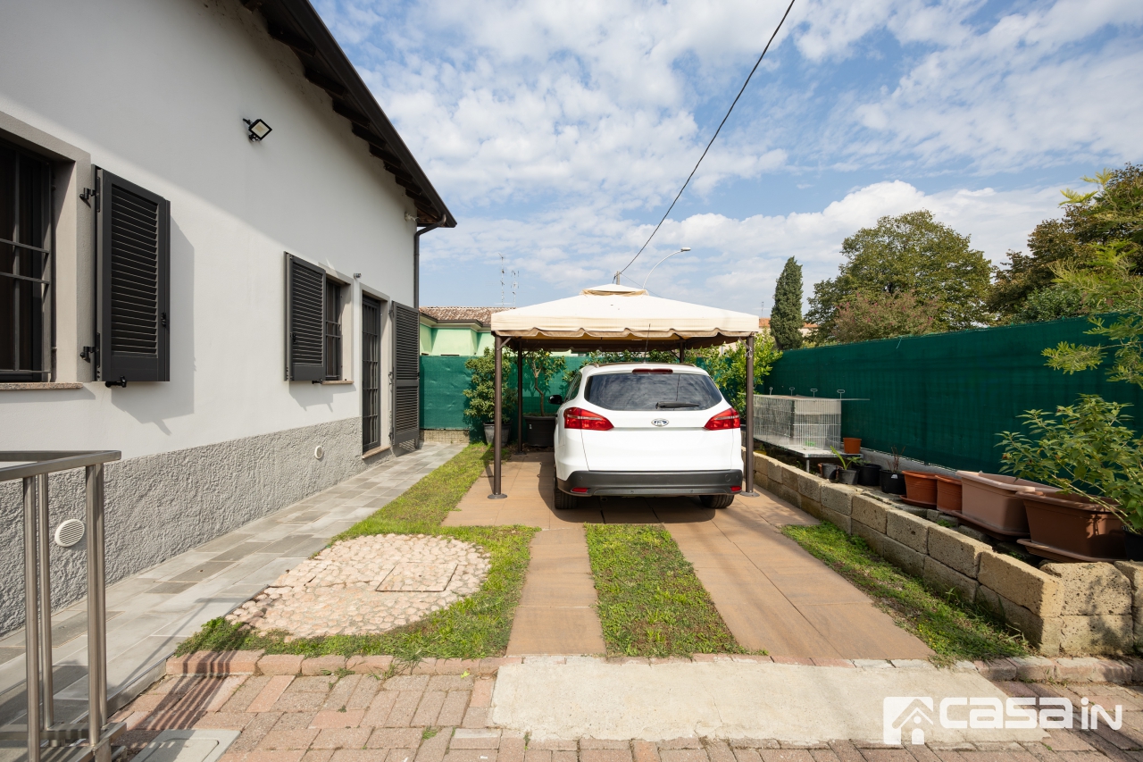 Casa indipendente con giardino a Fara Gera d'Adda