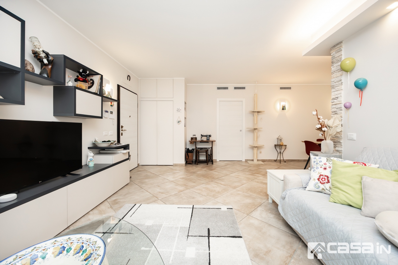 Trilocale con terrazzo in via melzi d'eril, Vaprio d'Adda